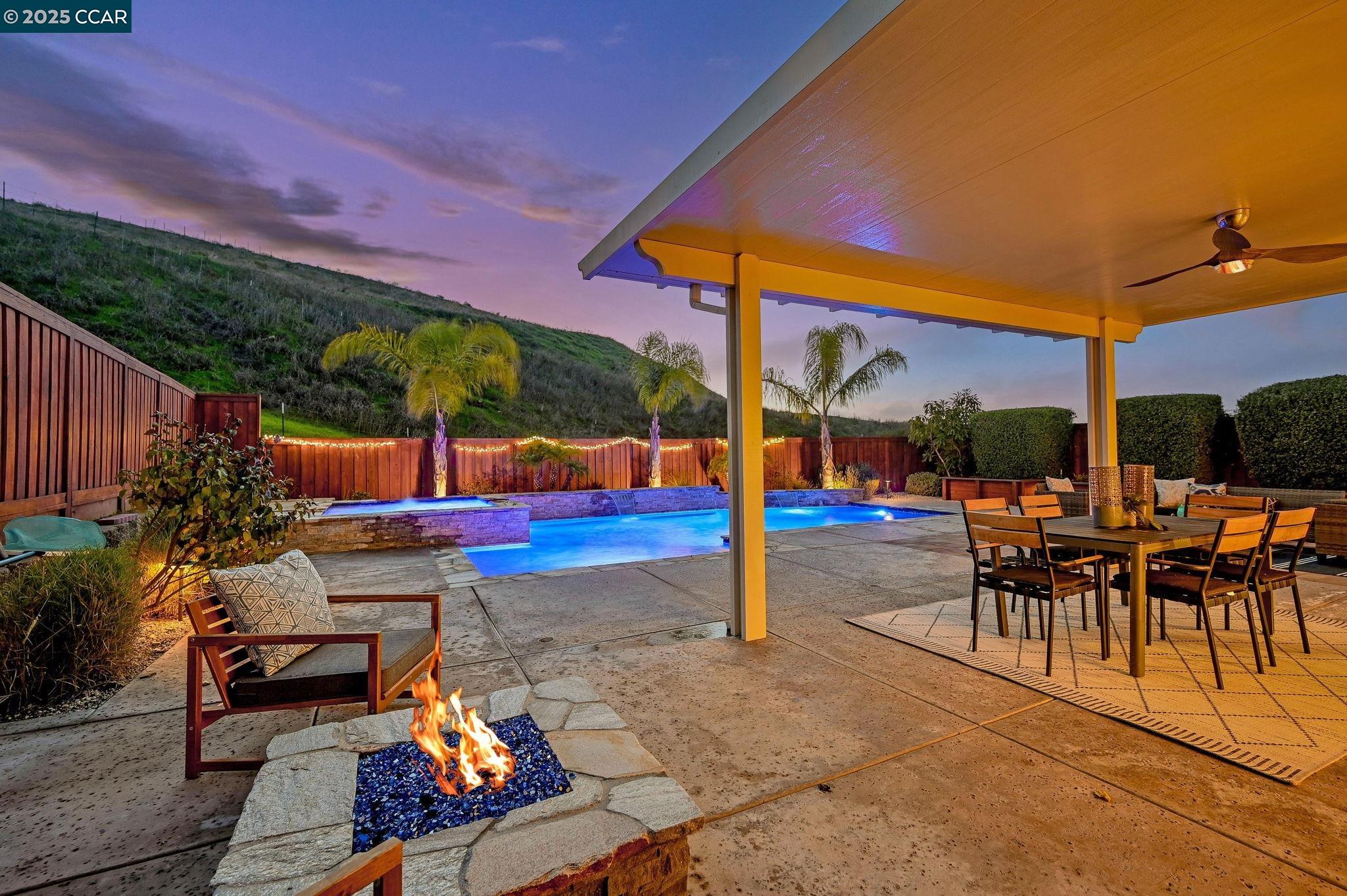2812 Rio Seco Dr