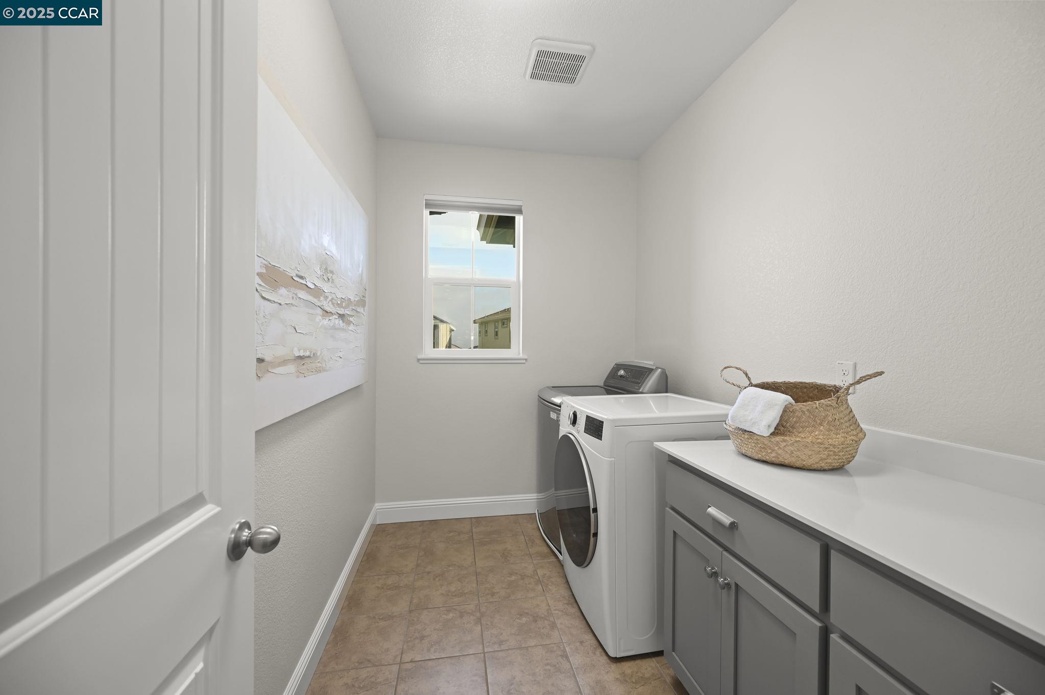 2812 Rio Seco Dr