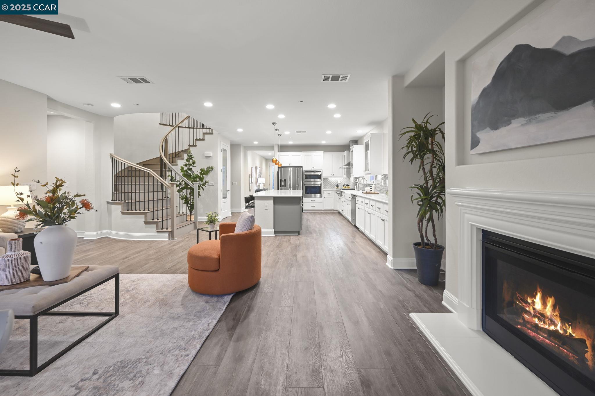 2812 Rio Seco Dr