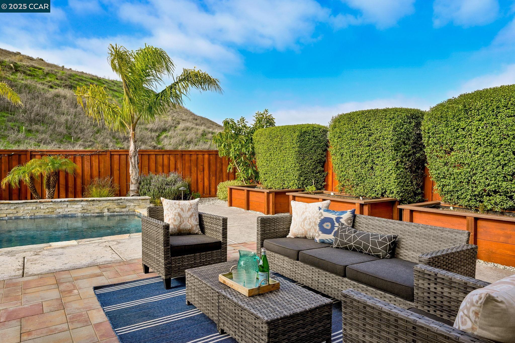 2812 Rio Seco Dr