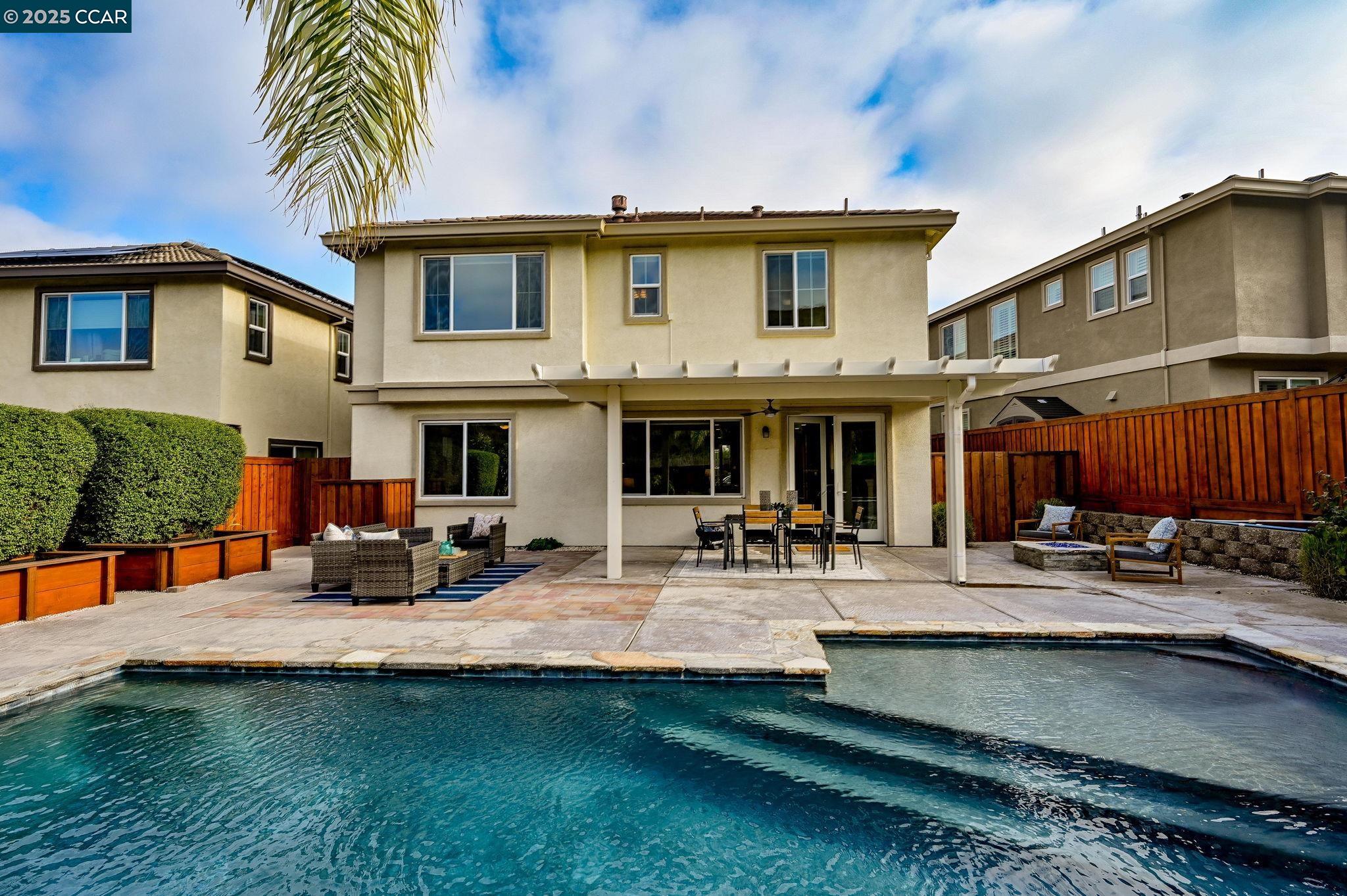 2812 Rio Seco Dr