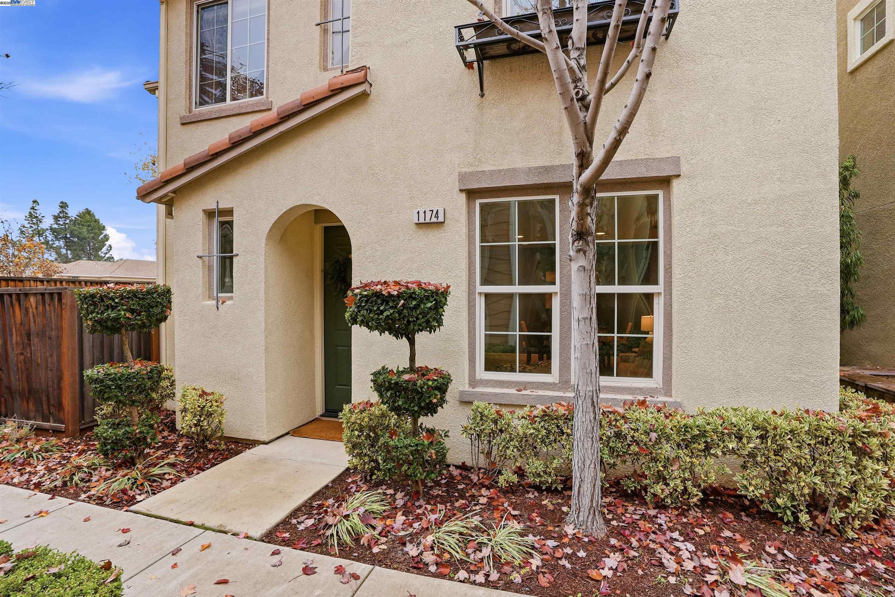 1174 Juan Jose Ln
