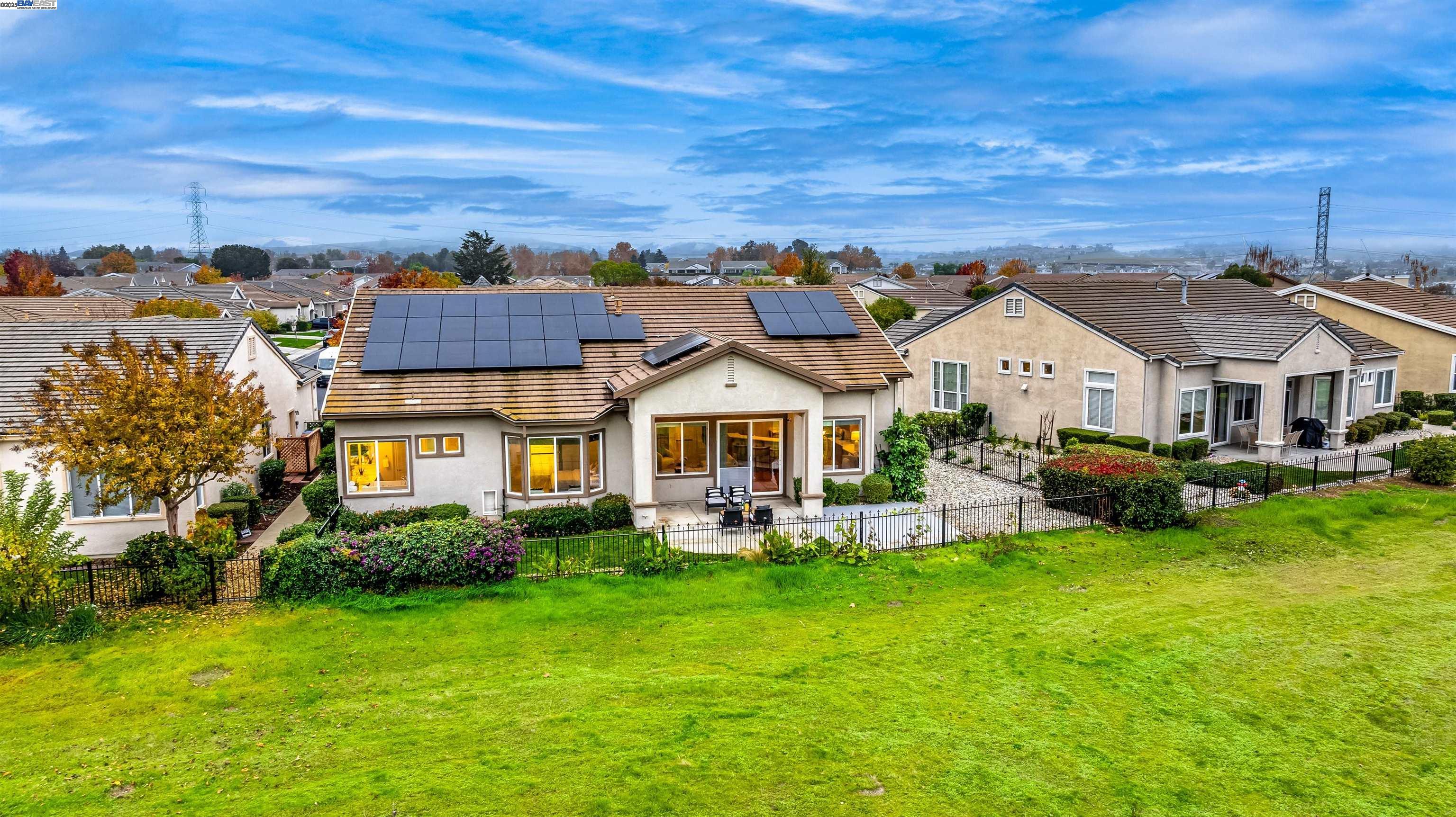 1507 Bismarck Ln