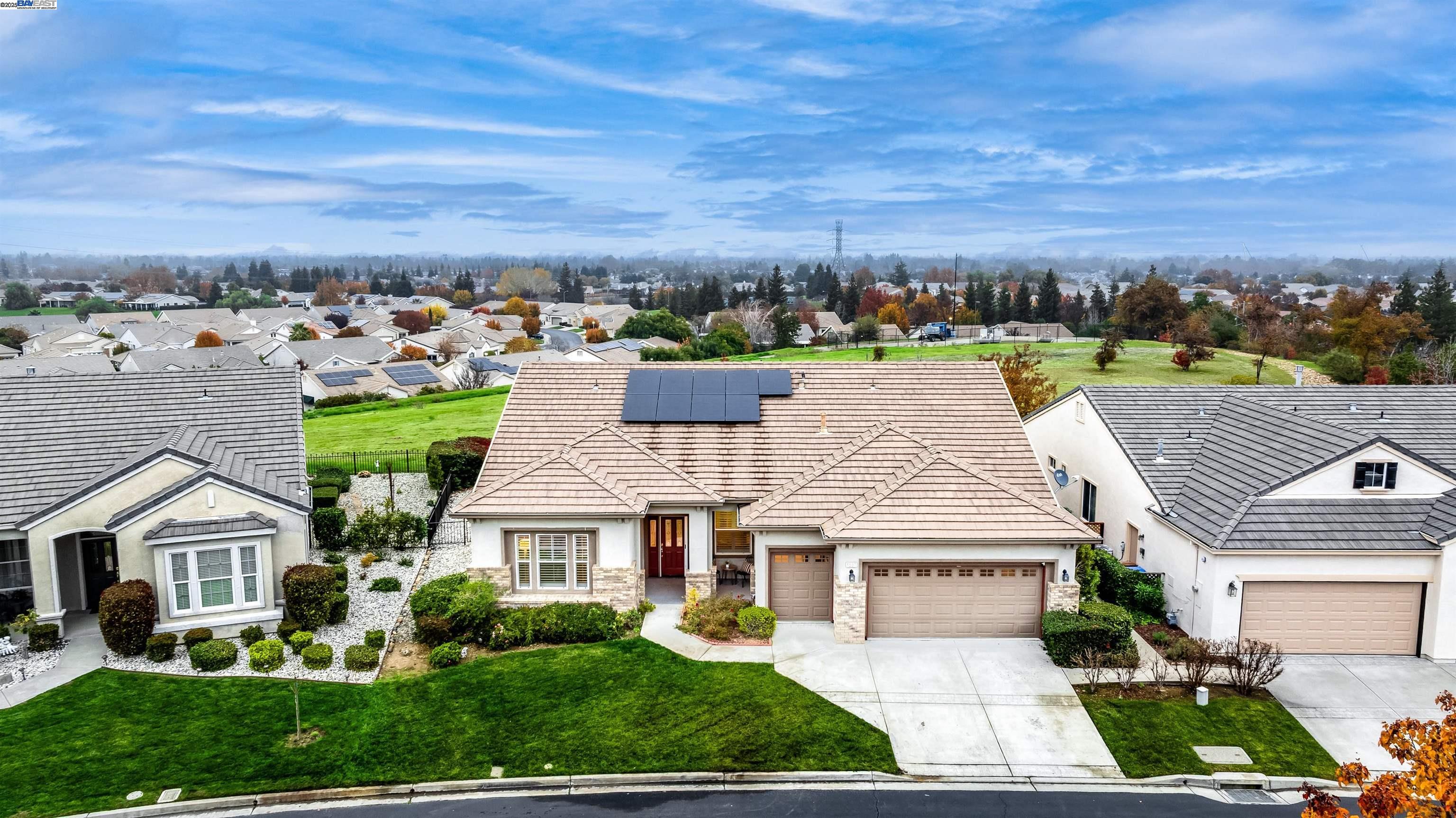1507 Bismarck Ln