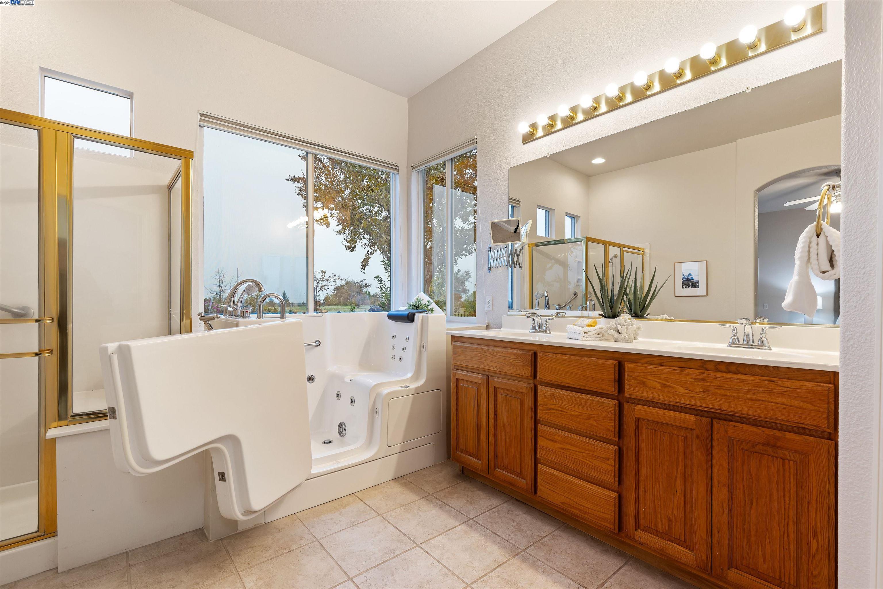 1507 Bismarck Ln