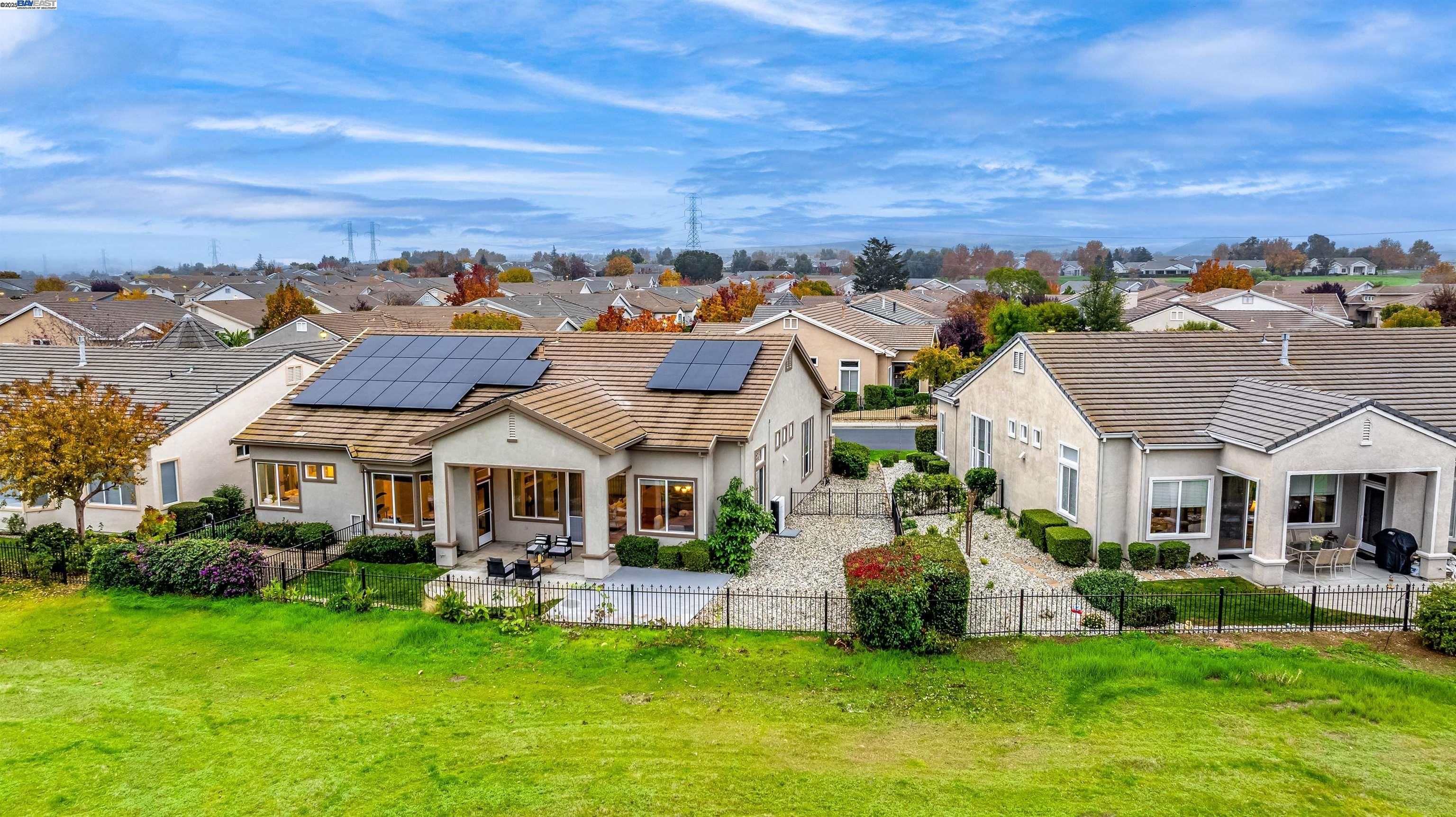 1507 Bismarck Ln