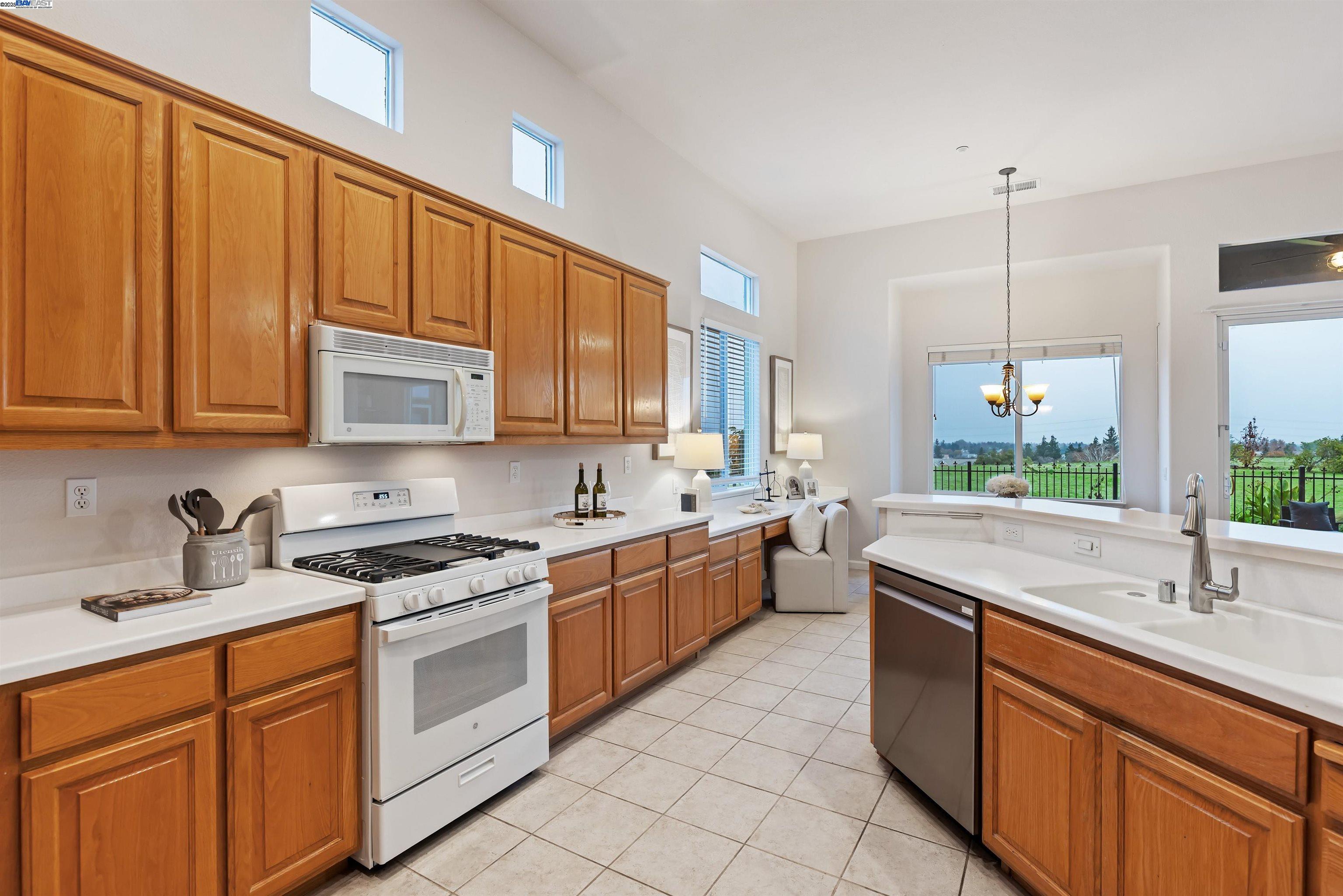 1507 Bismarck Ln