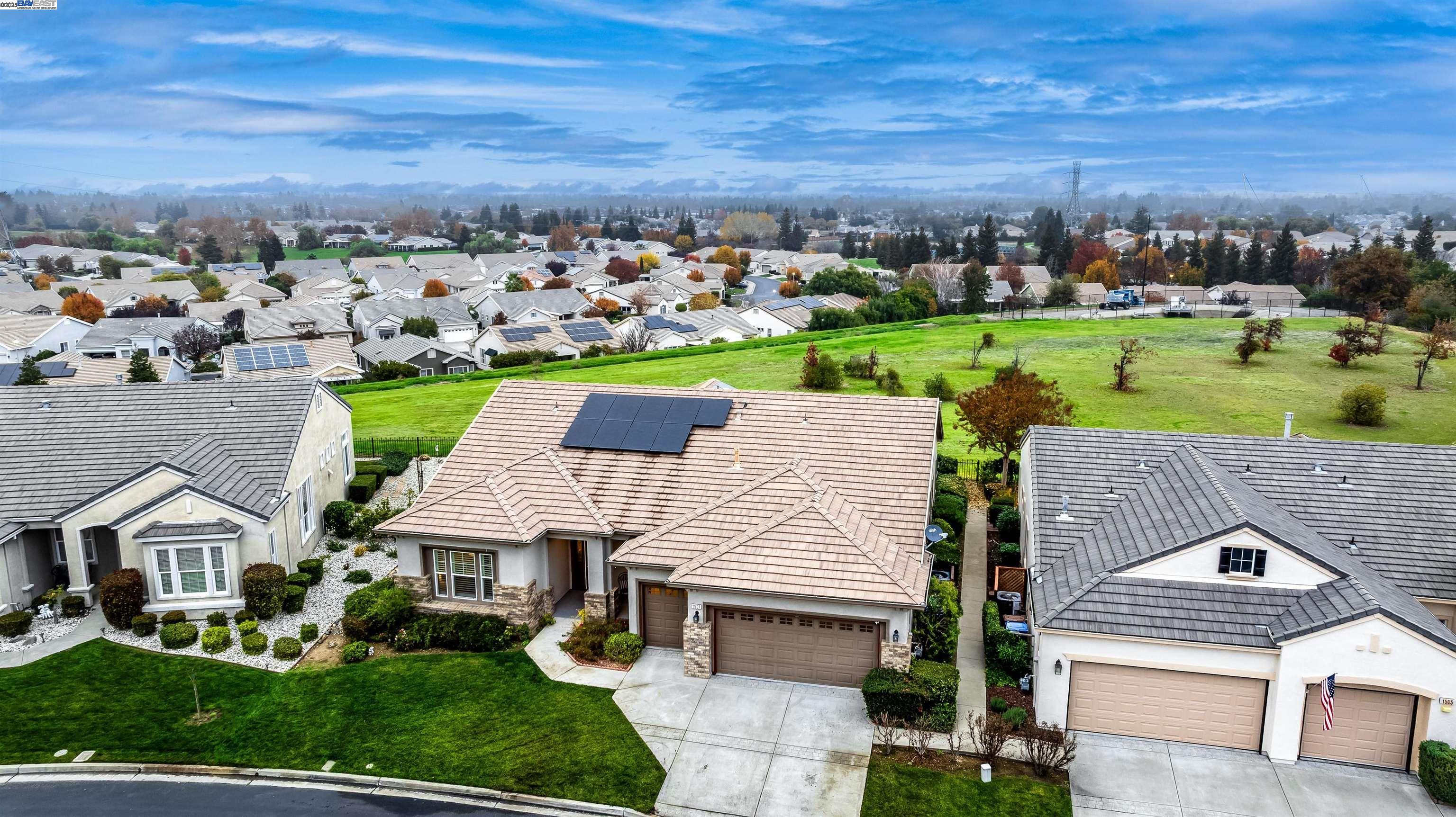 1507 Bismarck Ln