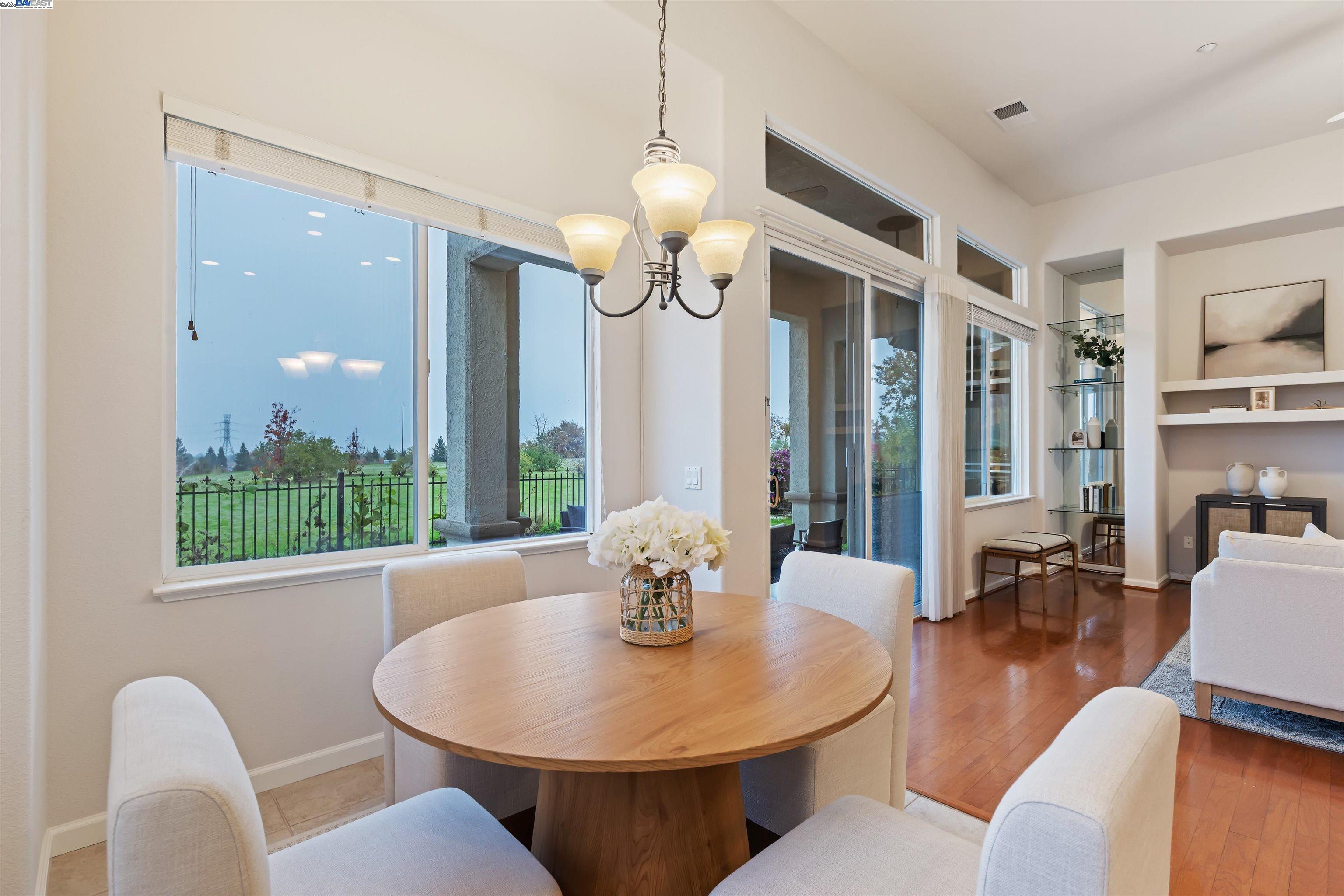 1507 Bismarck Ln