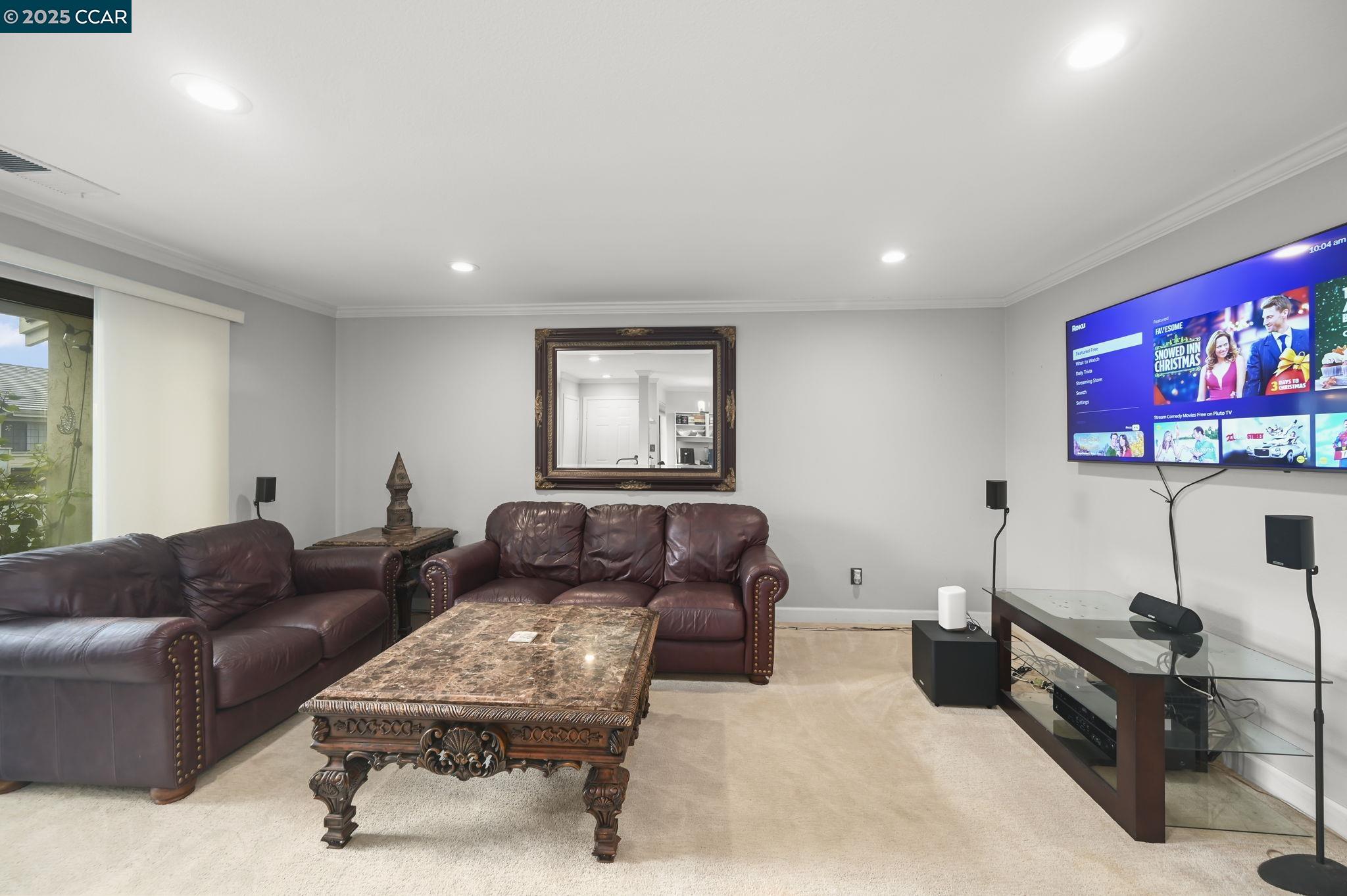 3048 Fostoria Cir