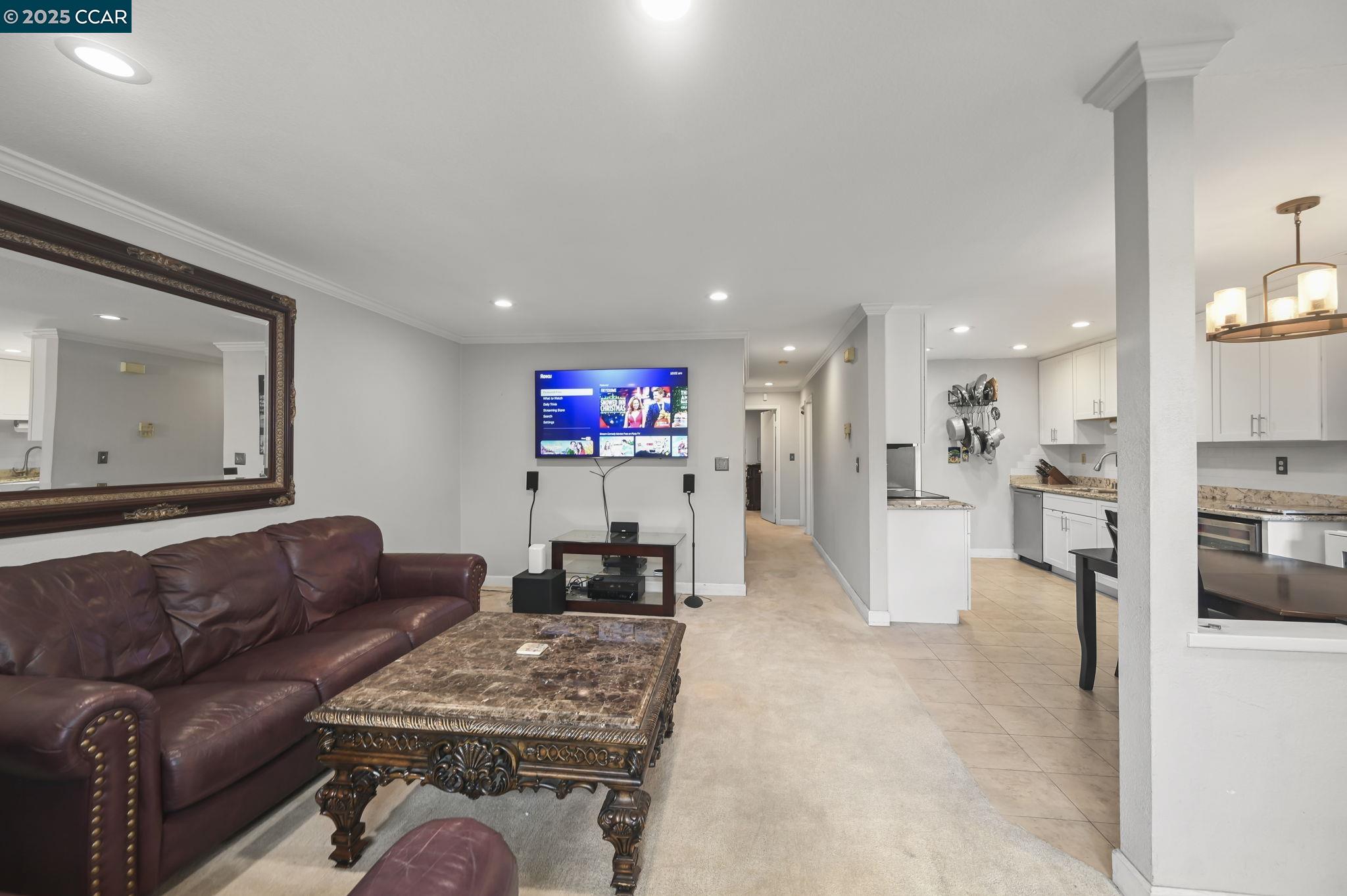 3048 Fostoria Cir