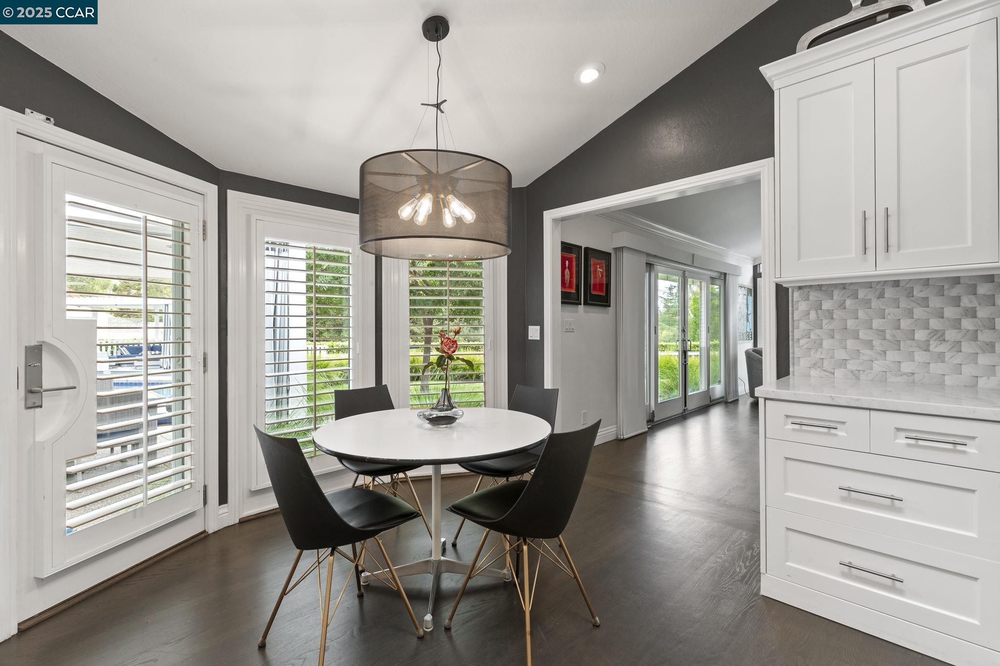 1124 Merlin Ct