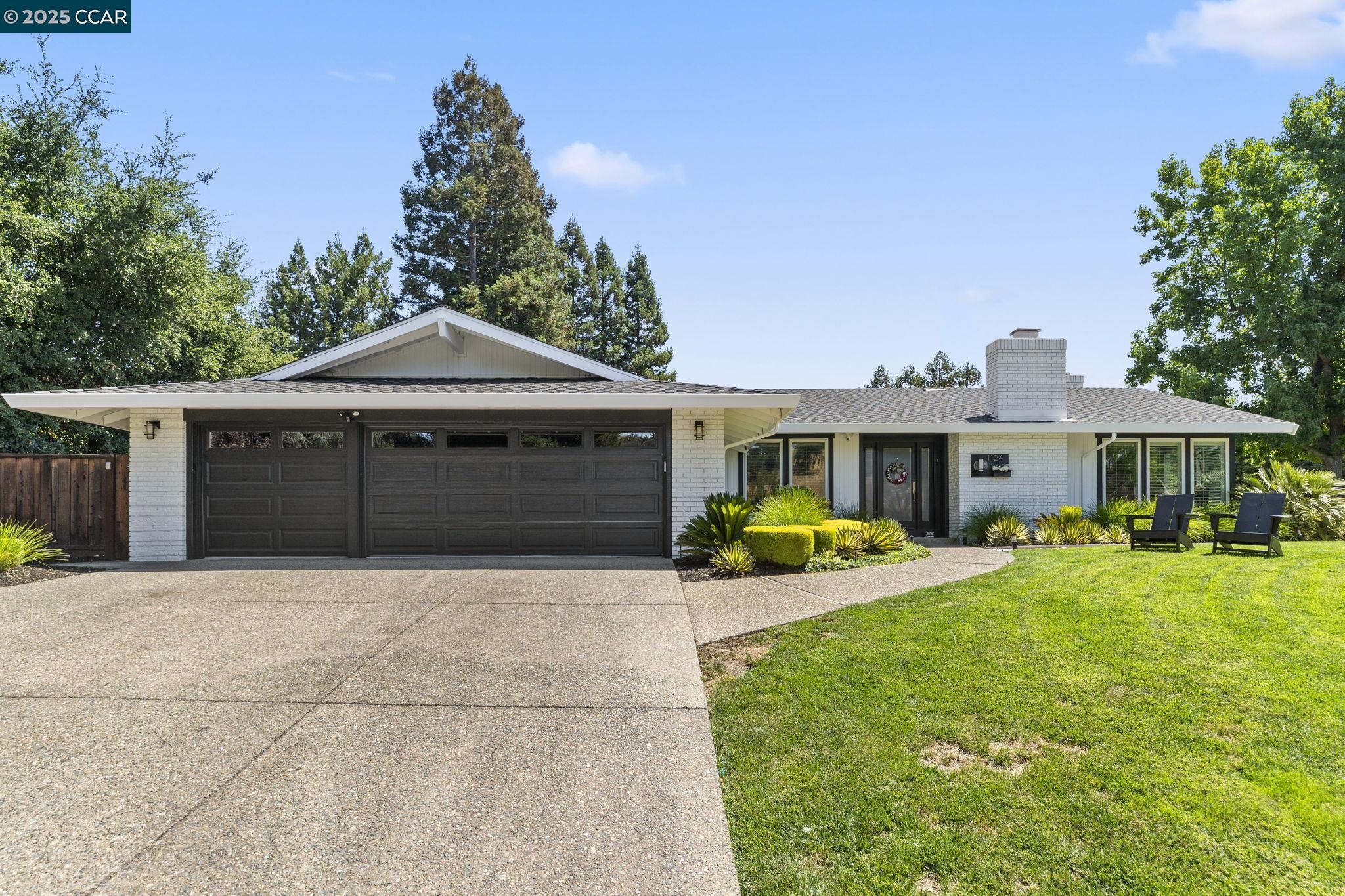 1124 Merlin Ct