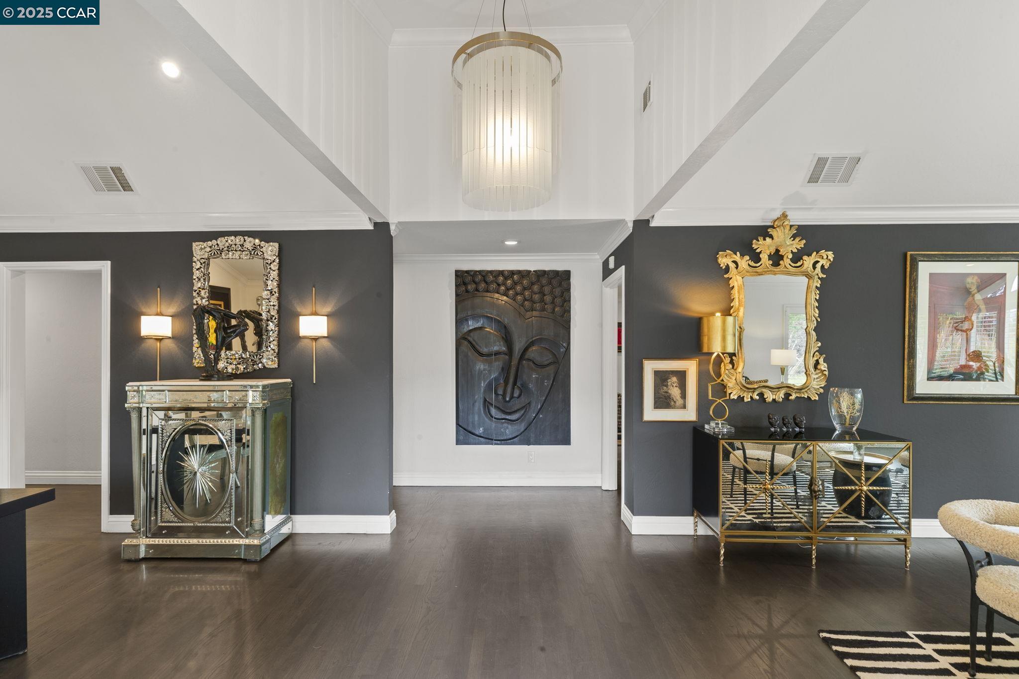 1124 Merlin Ct