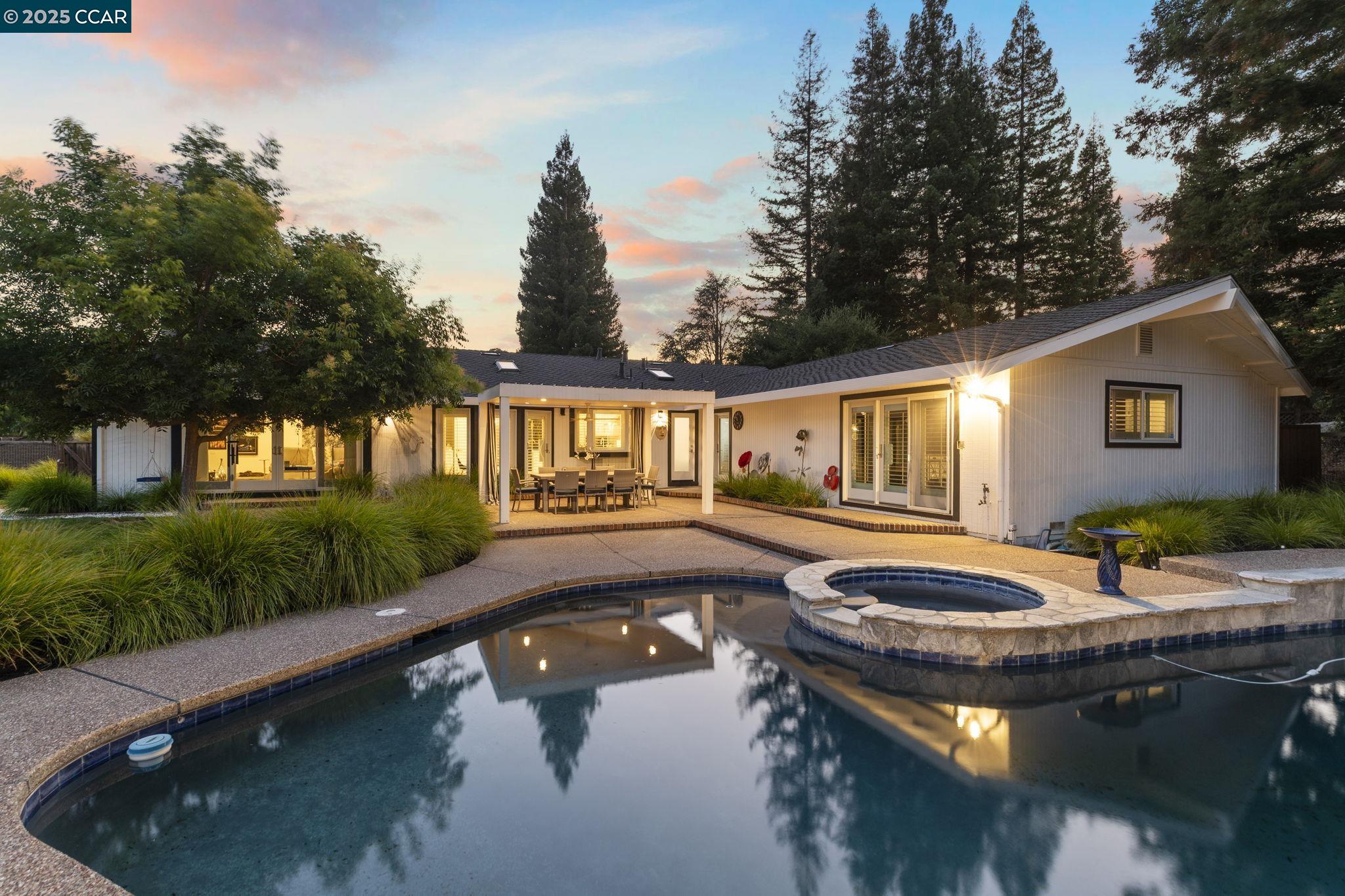 1124 Merlin Ct