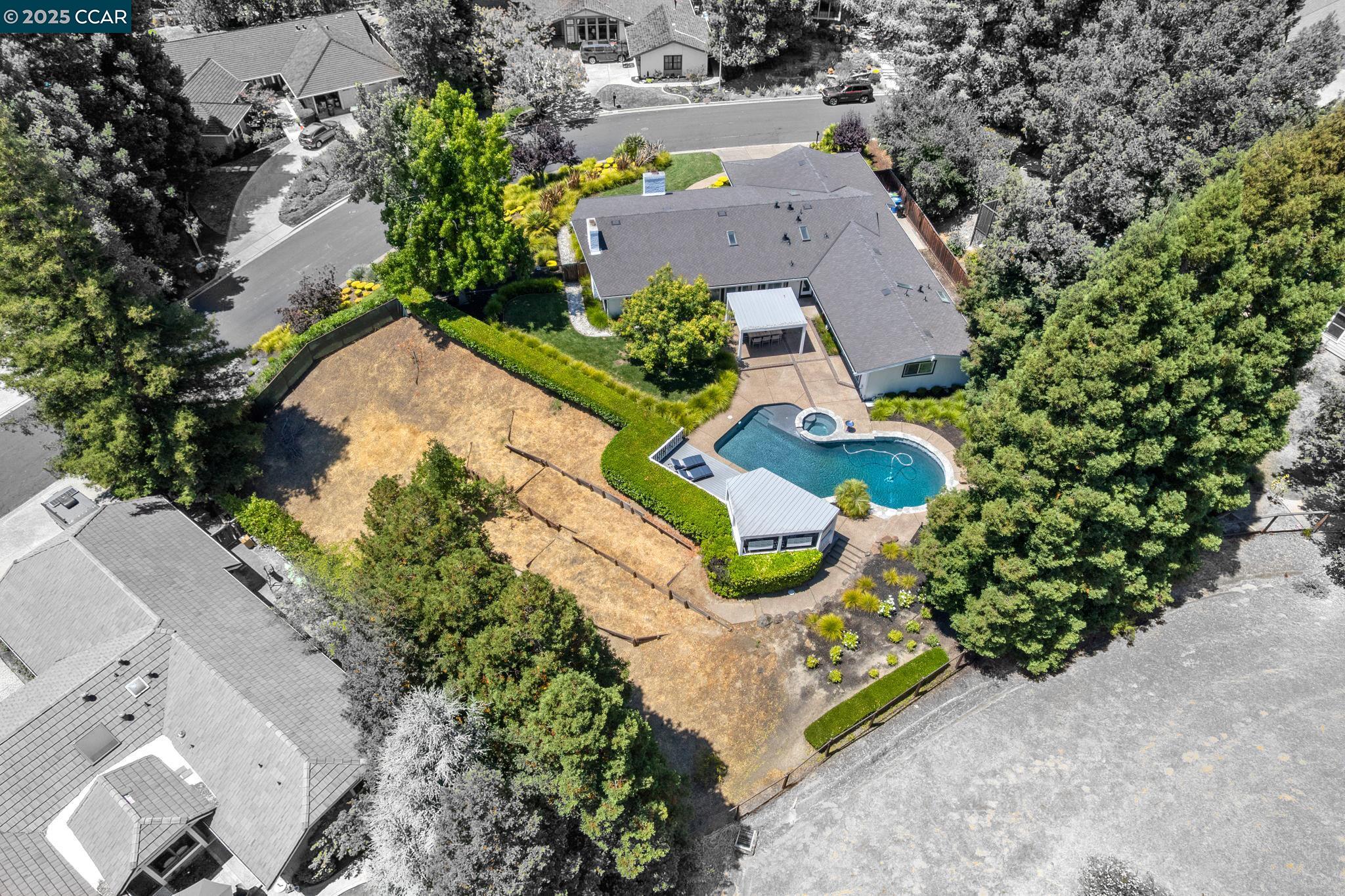 1124 Merlin Ct