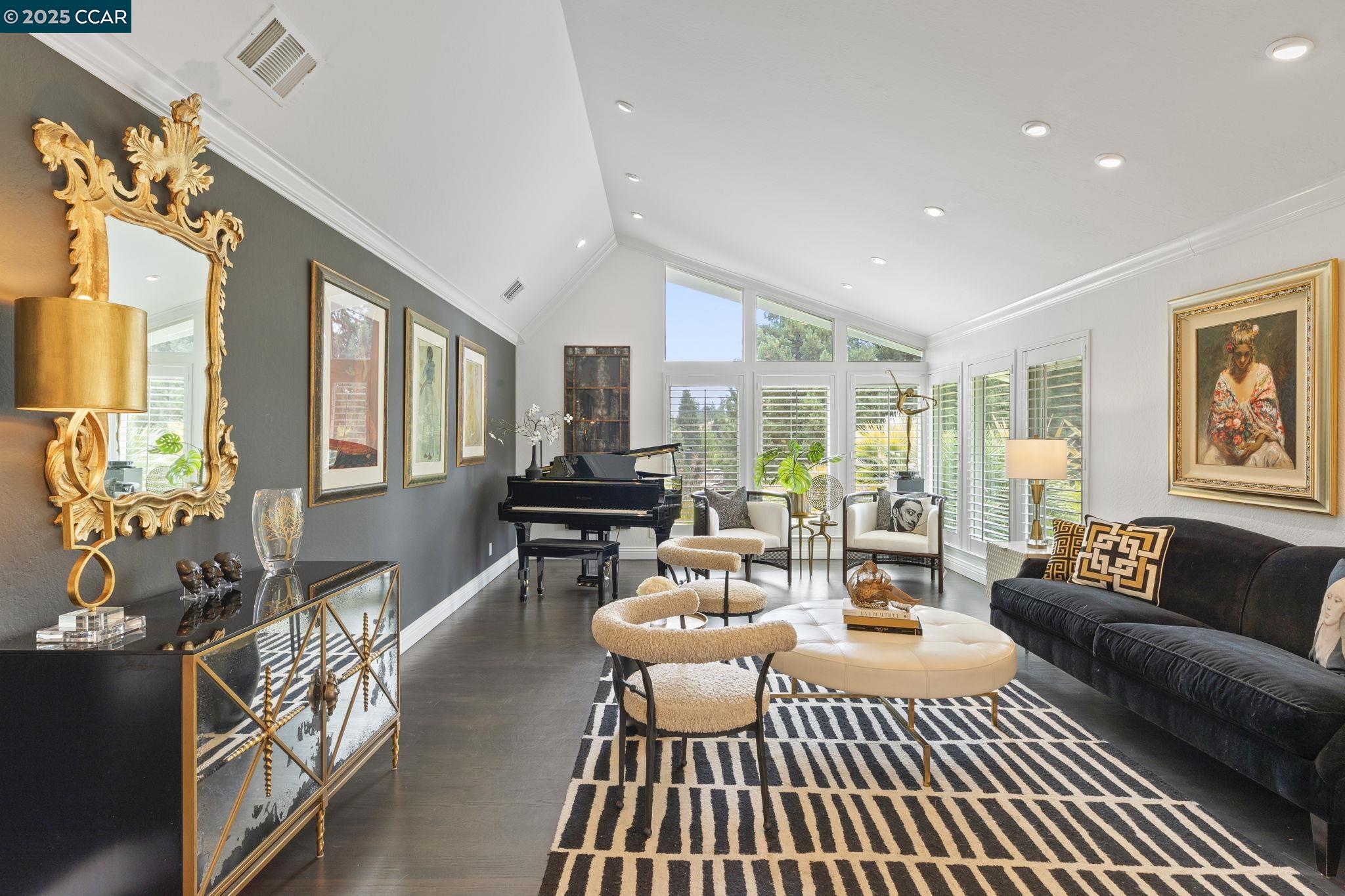1124 Merlin Ct