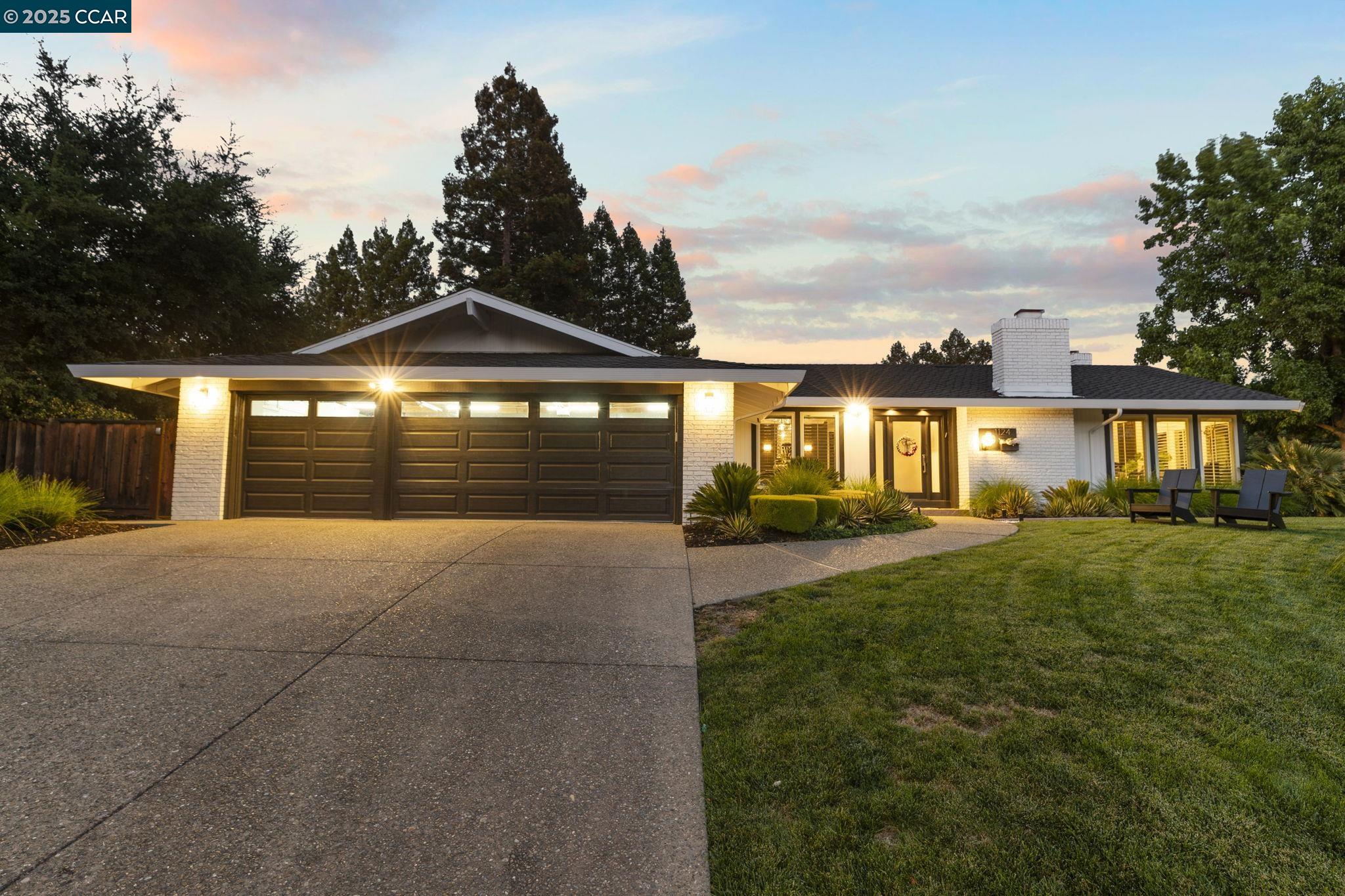 1124 Merlin Ct