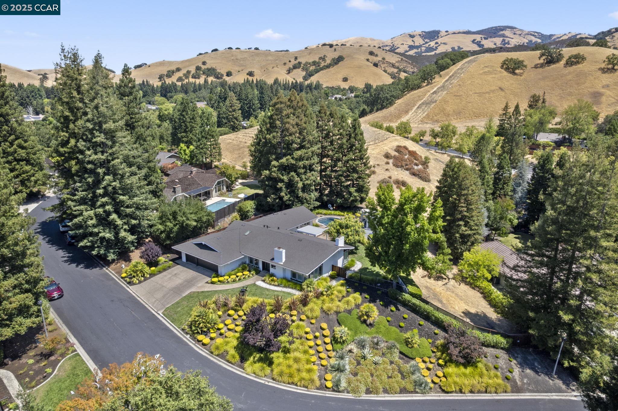 1124 Merlin Ct