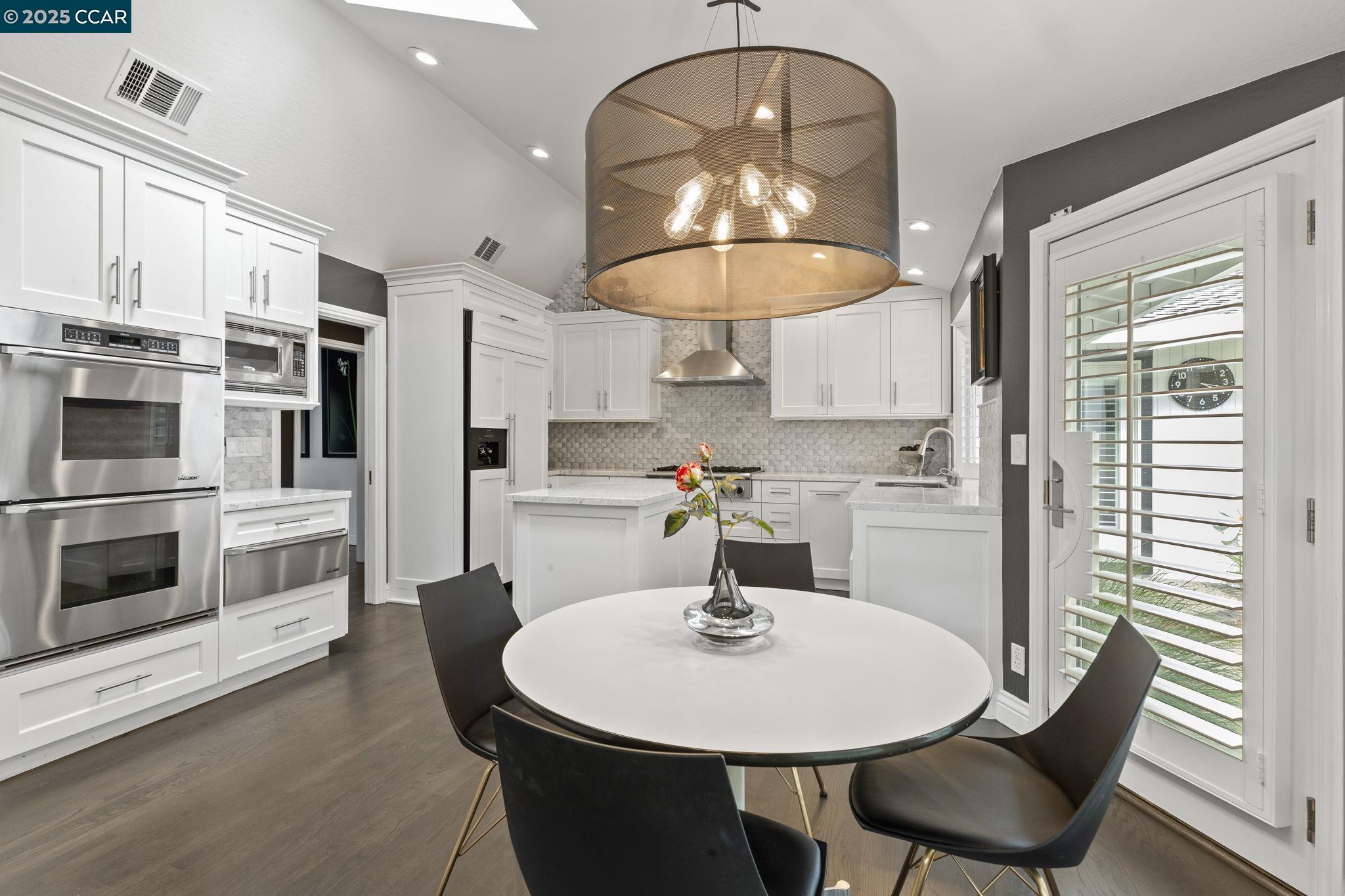 1124 Merlin Ct