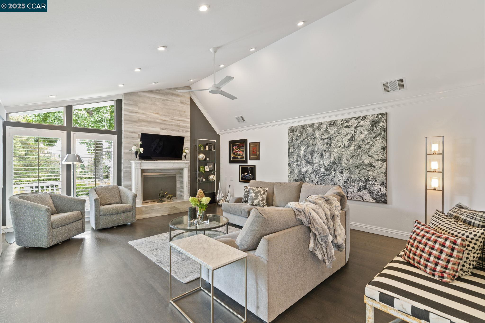 1124 Merlin Ct