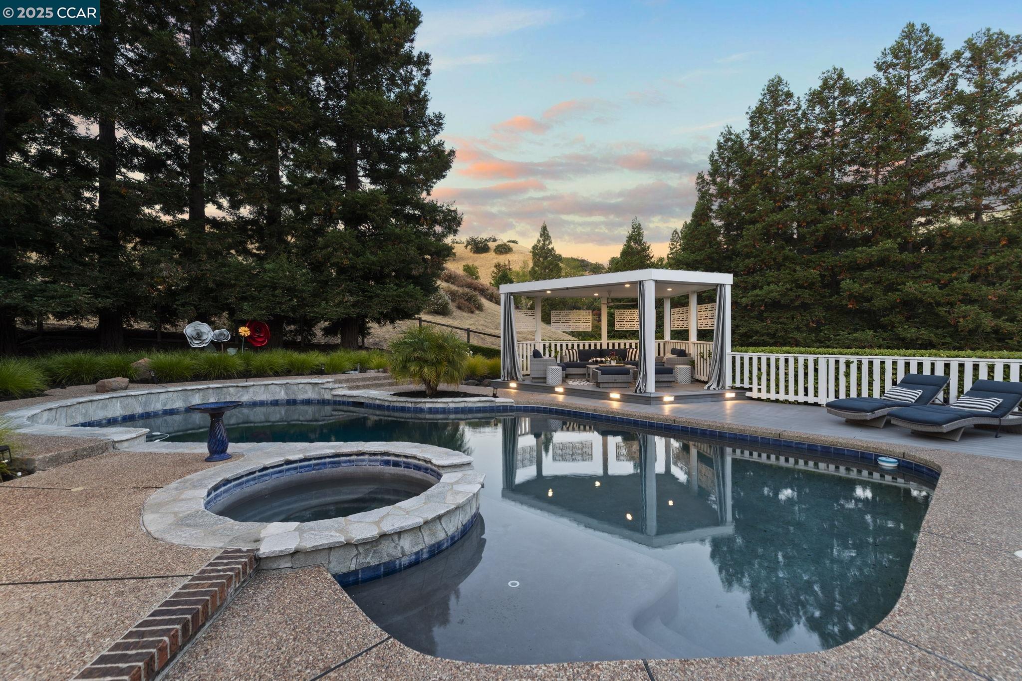 1124 Merlin Ct