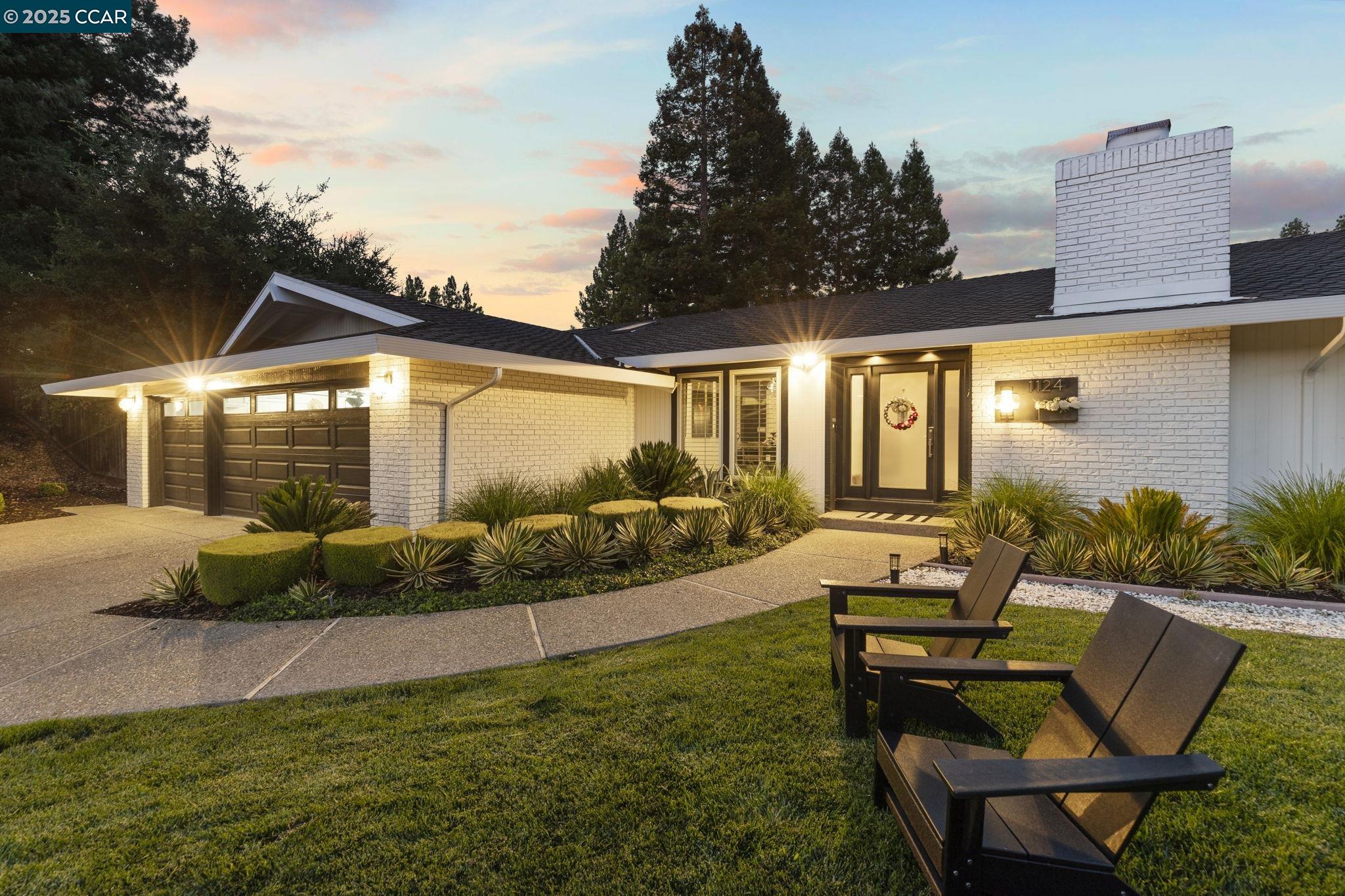 1124 Merlin Ct