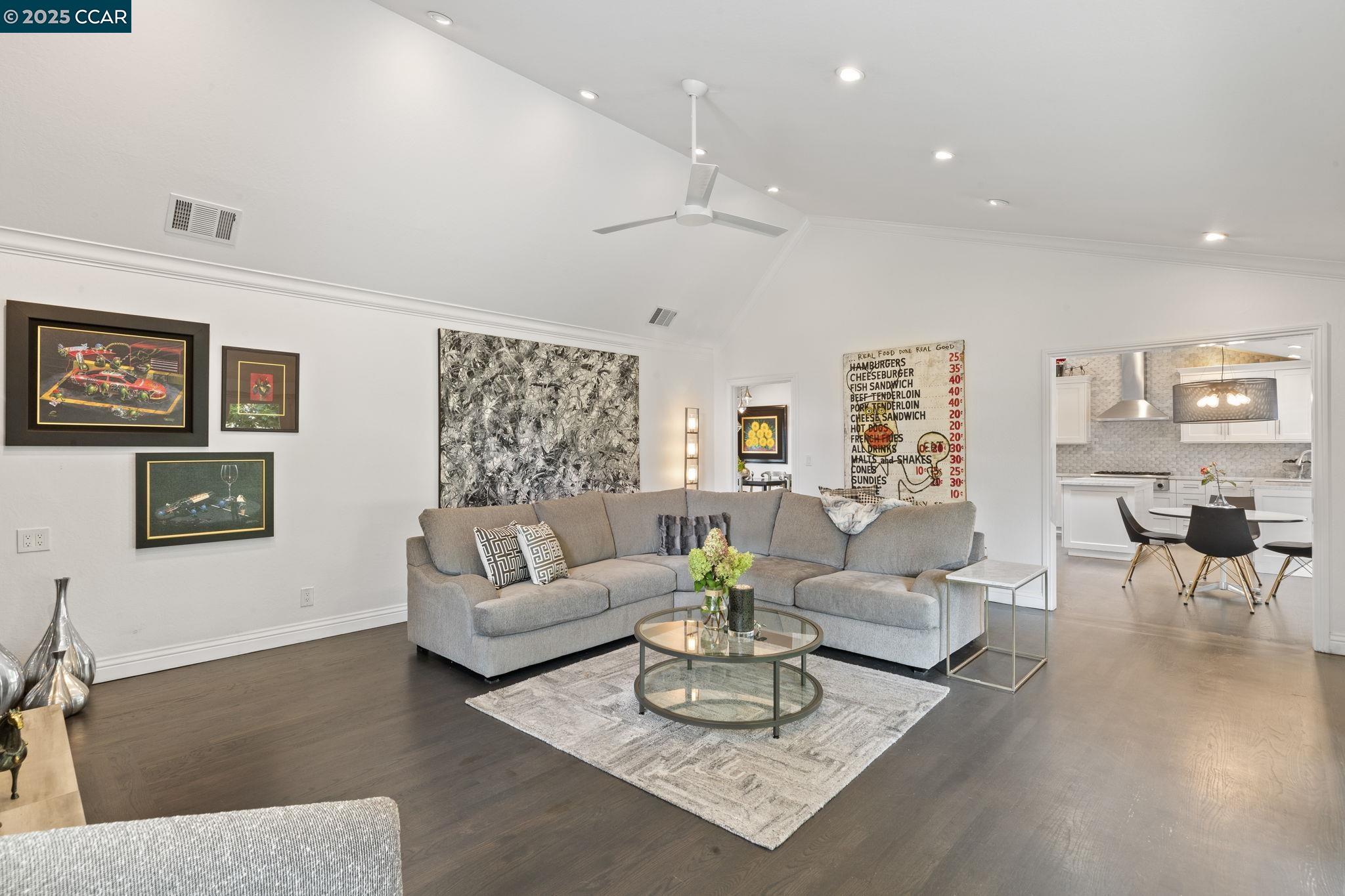 1124 Merlin Ct