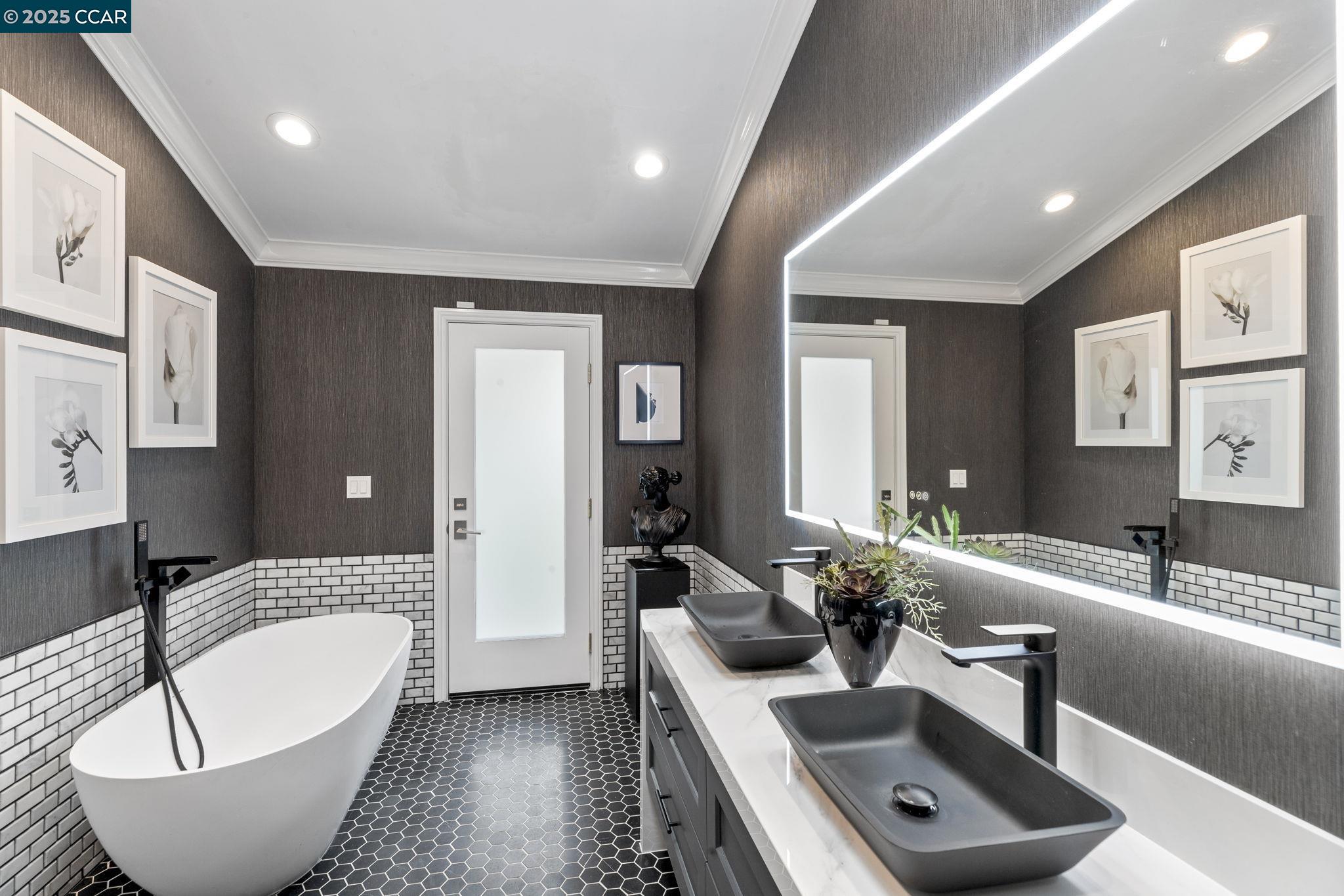 1124 Merlin Ct