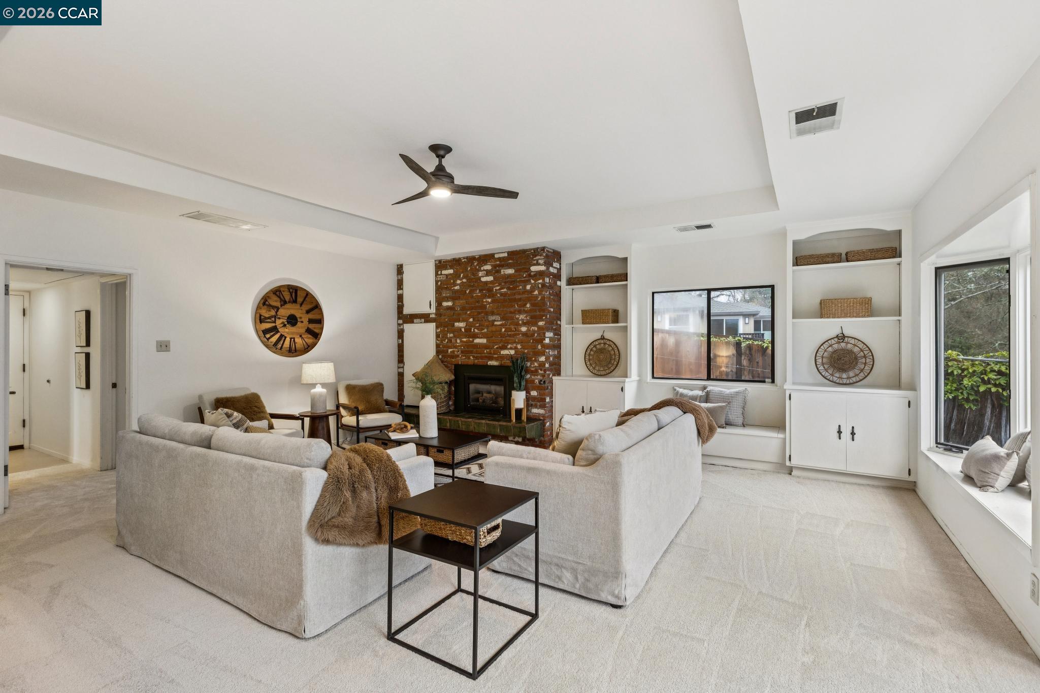 411 La Vista Rd