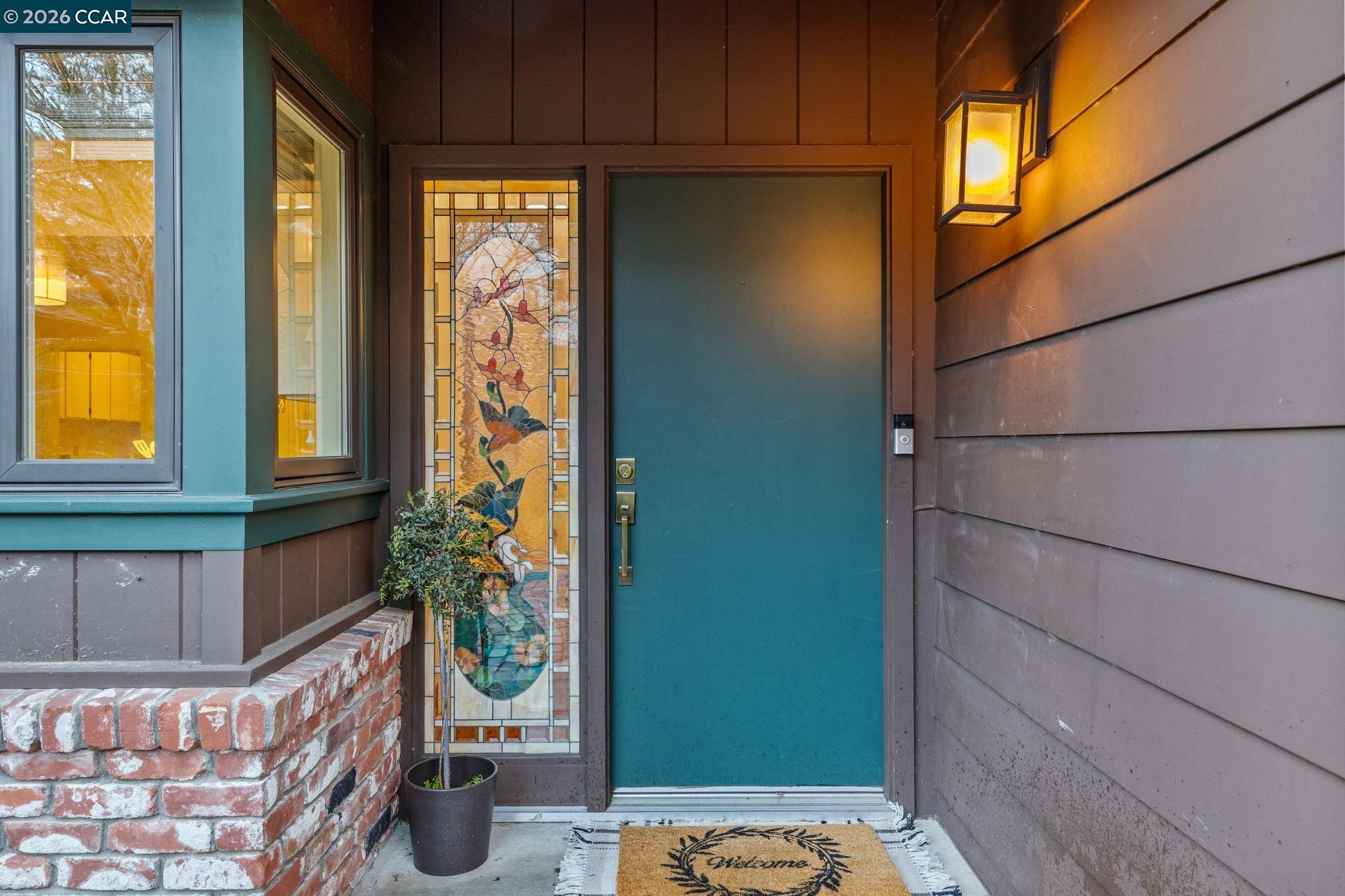 411 La Vista Rd