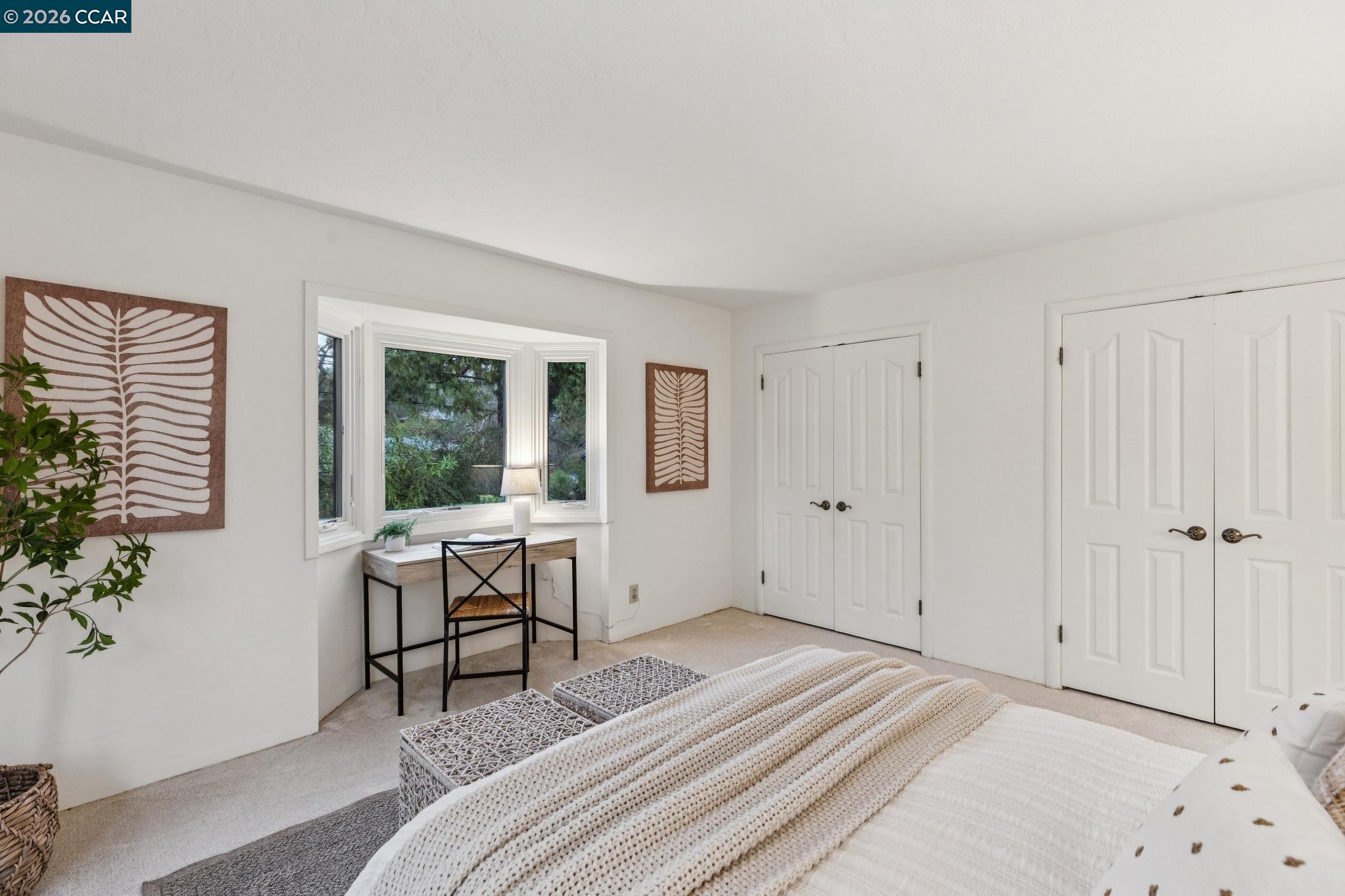 411 La Vista Rd