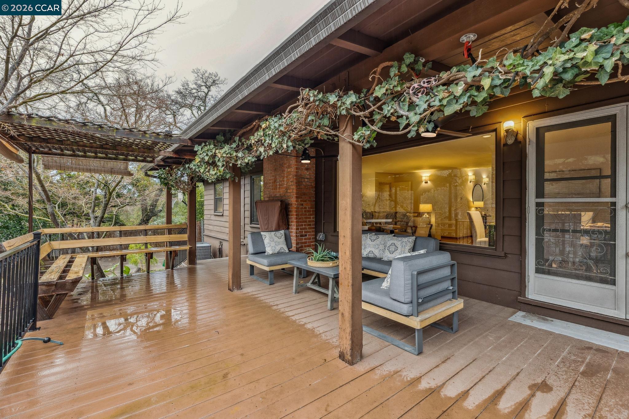411 La Vista Rd