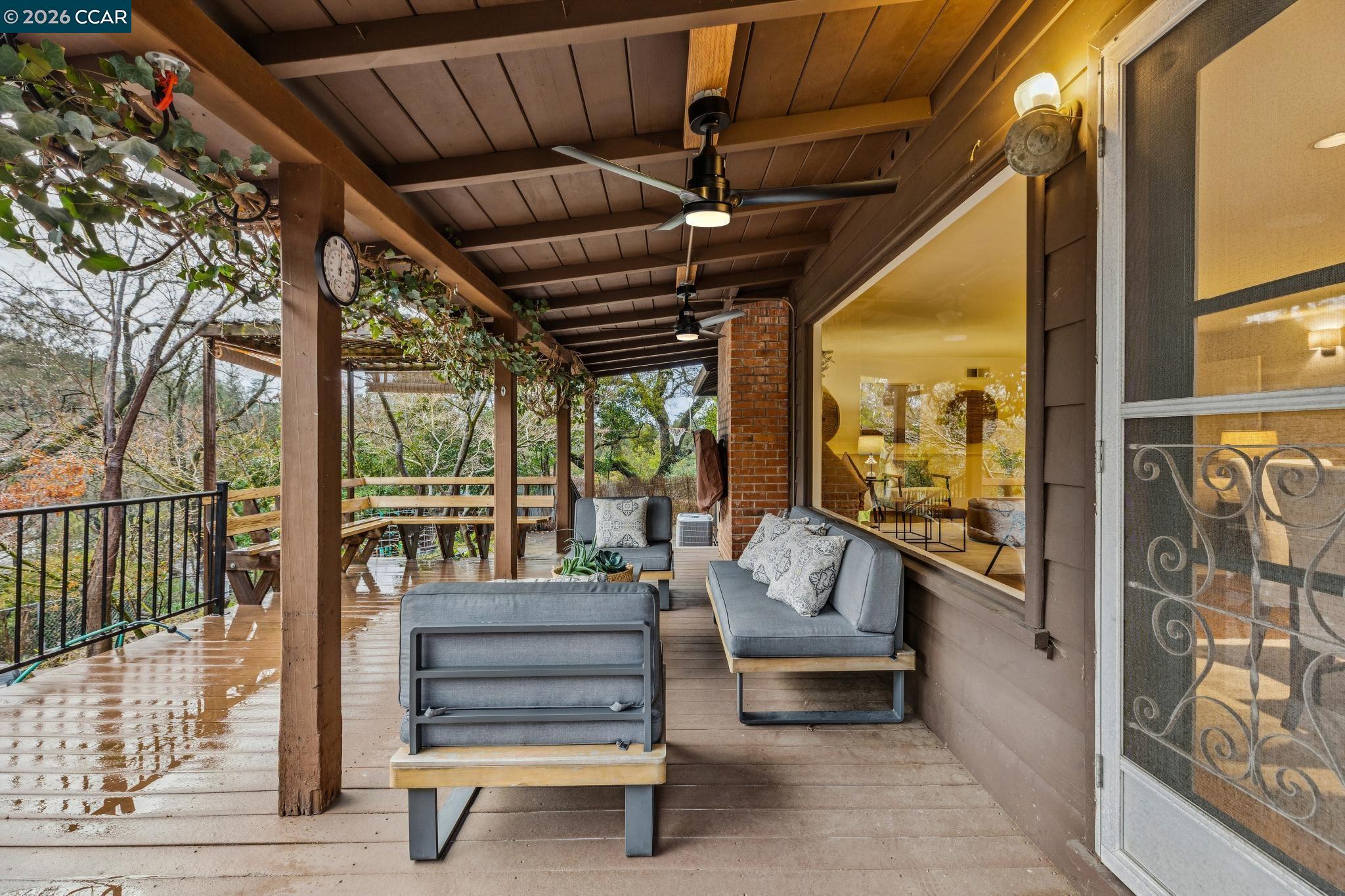 411 La Vista Rd