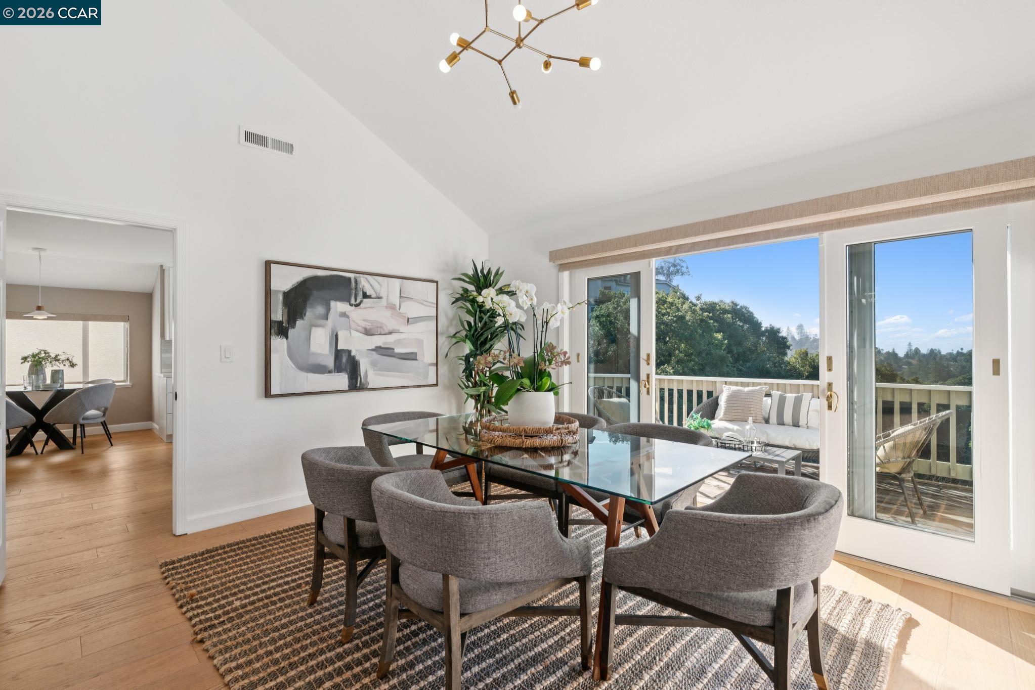 1715 Alhambra Ln