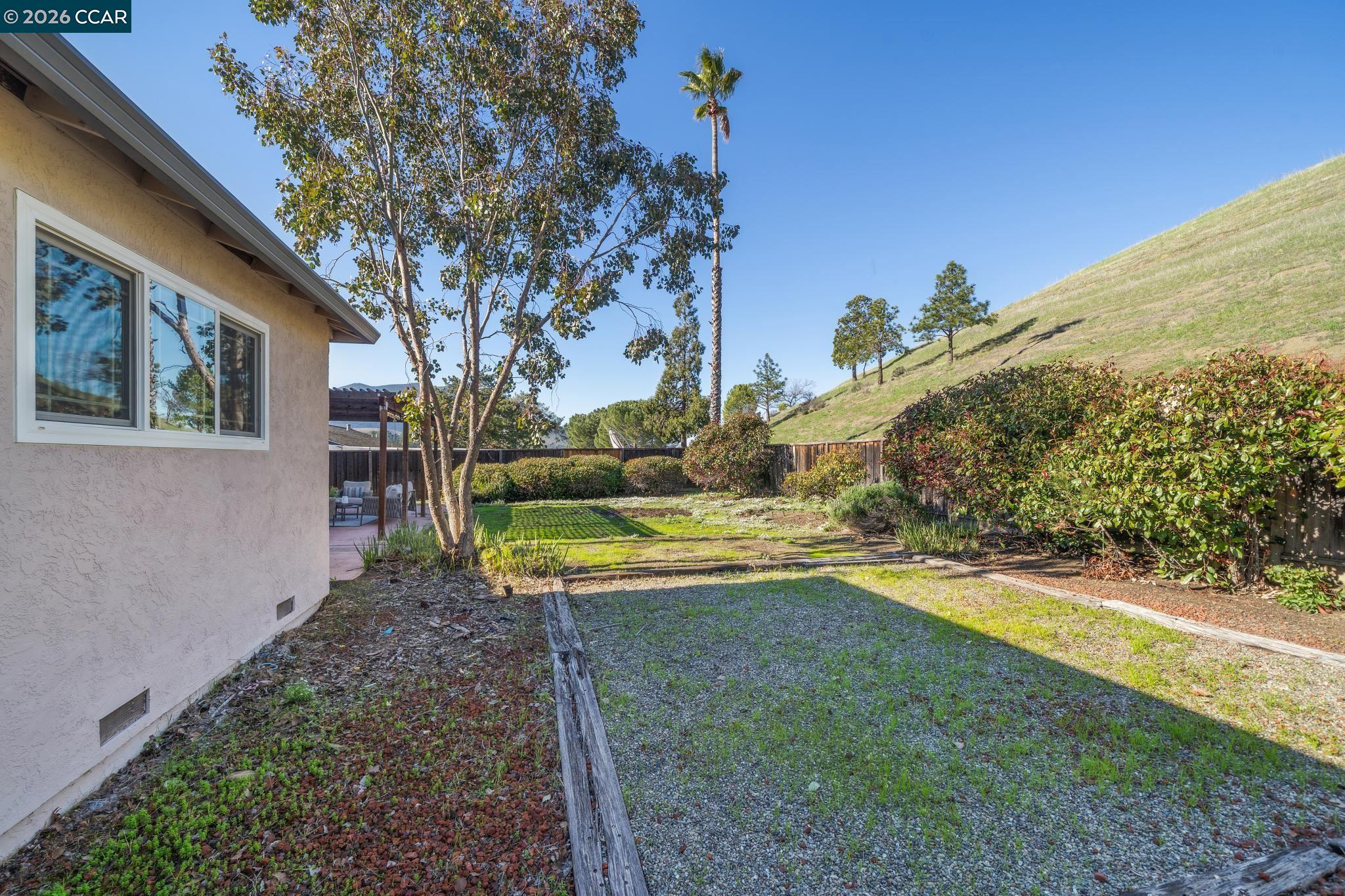 139 Regency Dr