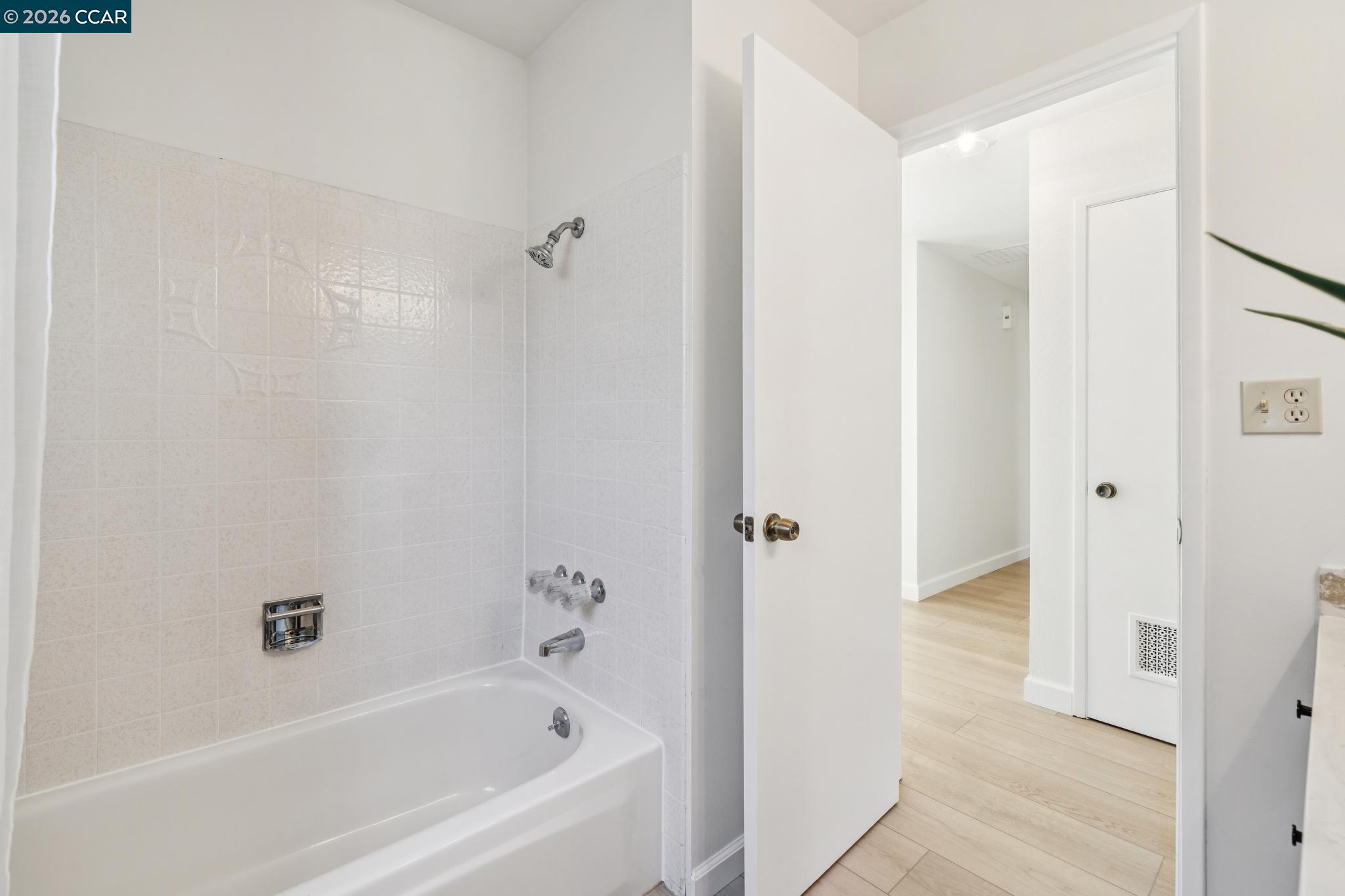 139 Regency Dr