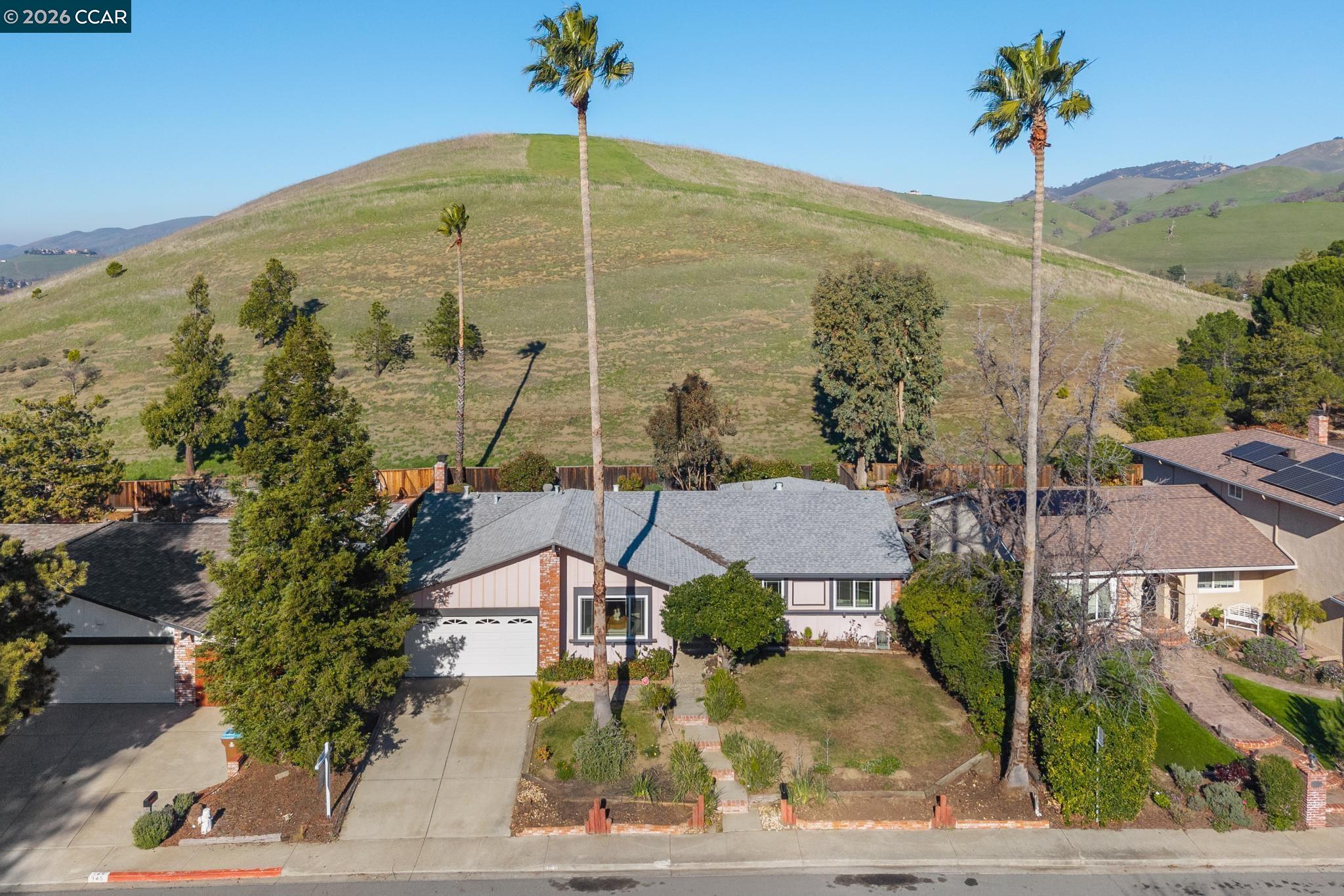 139 Regency Dr