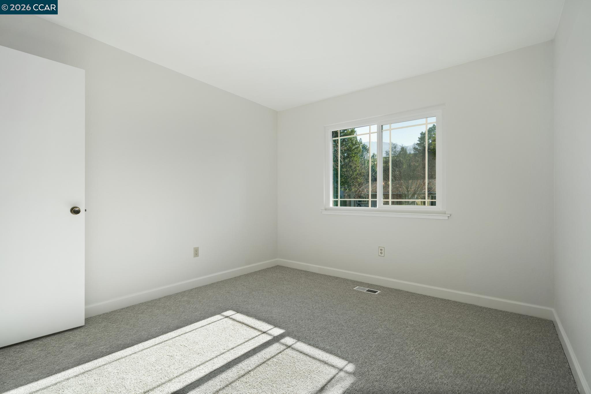 139 Regency Dr