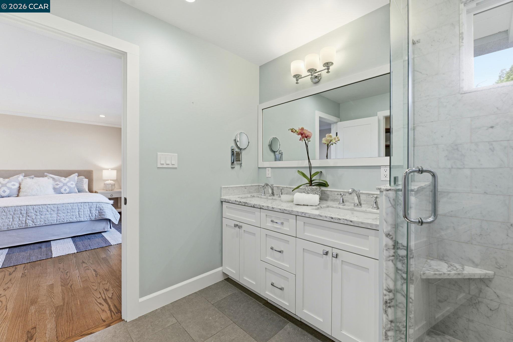 833 Crossbrook Ct