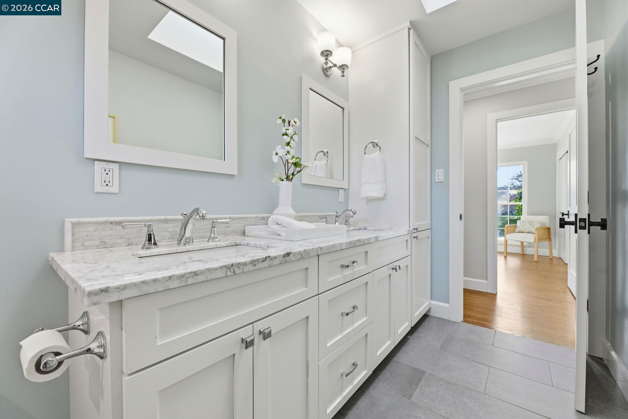 833 Crossbrook Ct