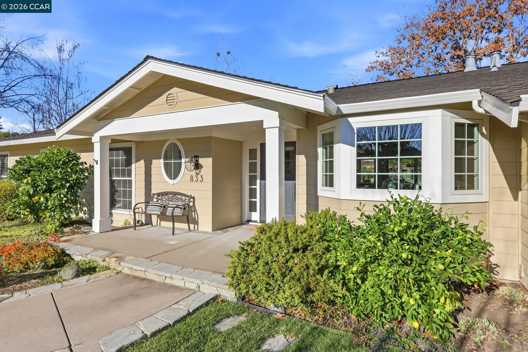 833 Crossbrook Ct