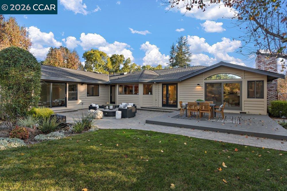 2 Willow Springs Lane