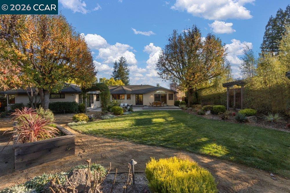 2 Willow Springs Lane