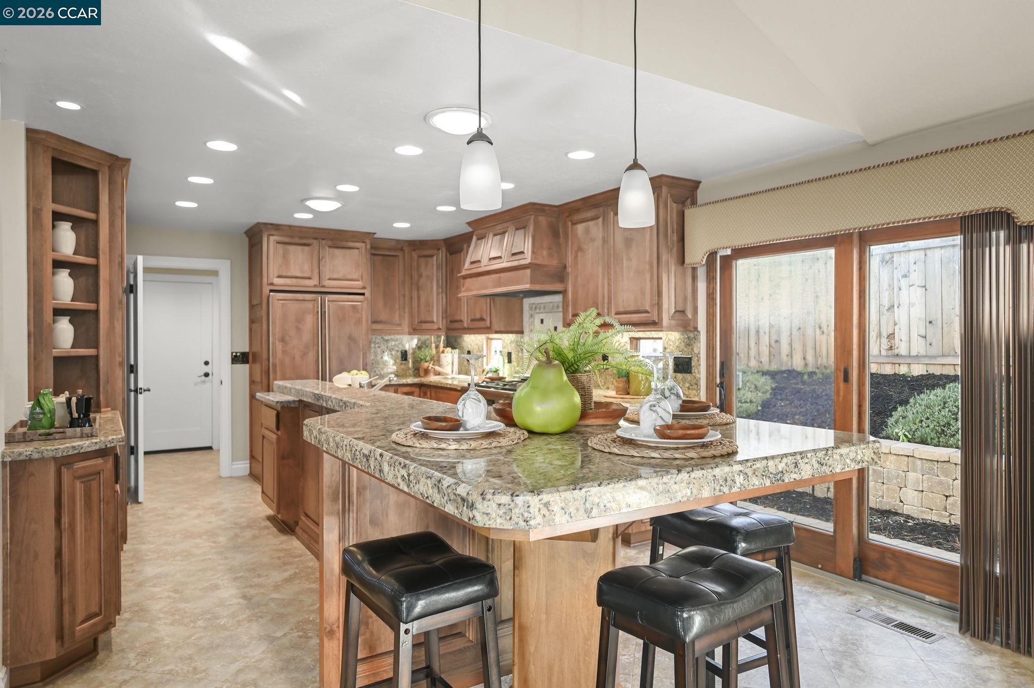 8 Rialto Dr