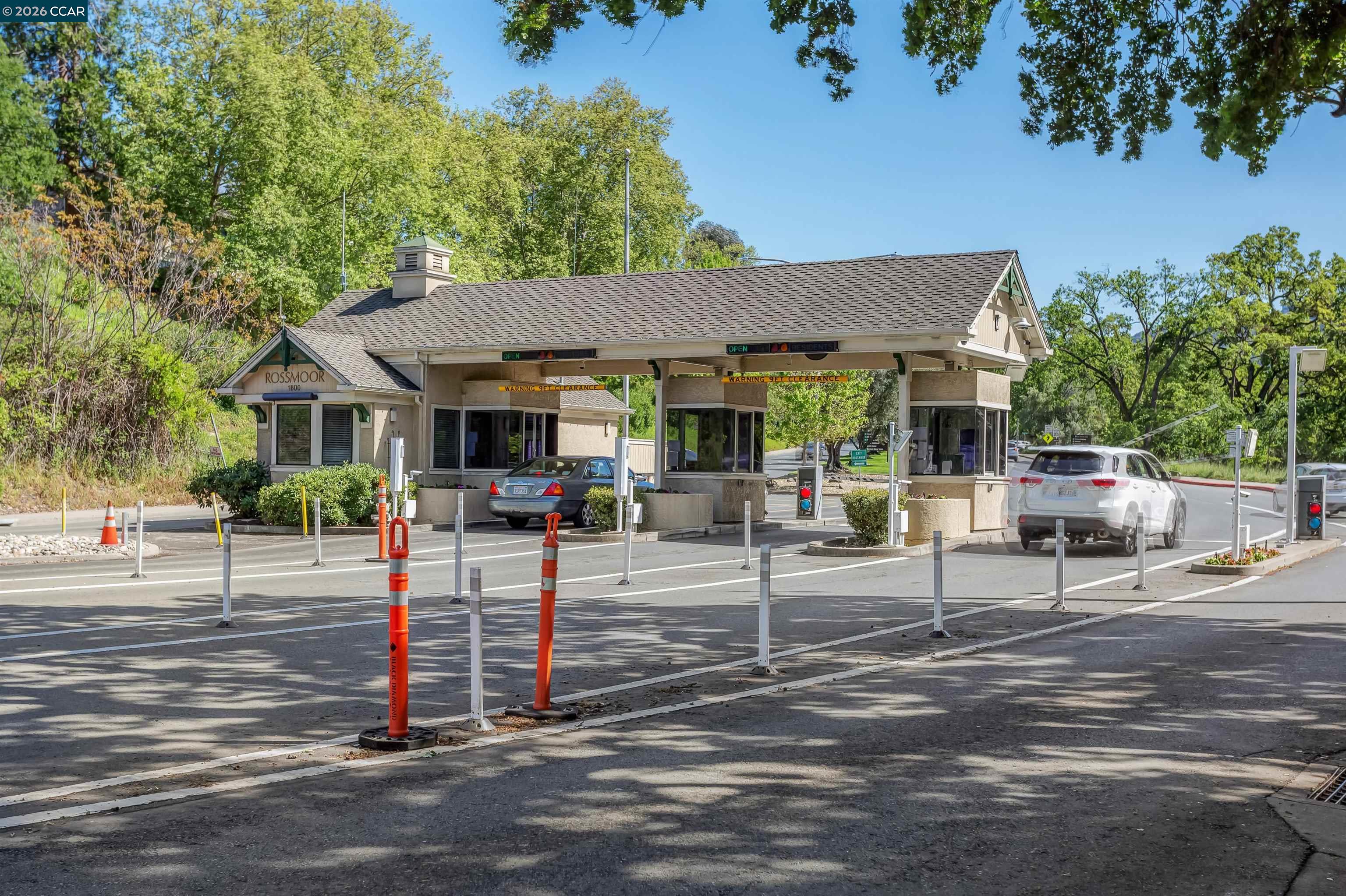 2133 Tice Creek # 4