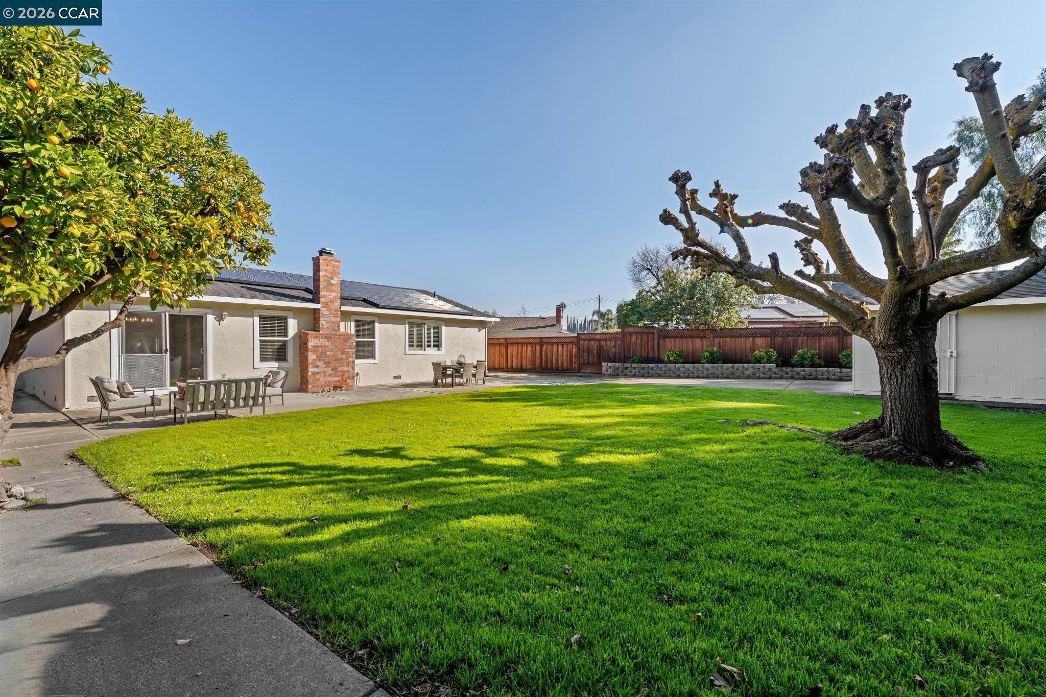 876 Santa Ana Dr