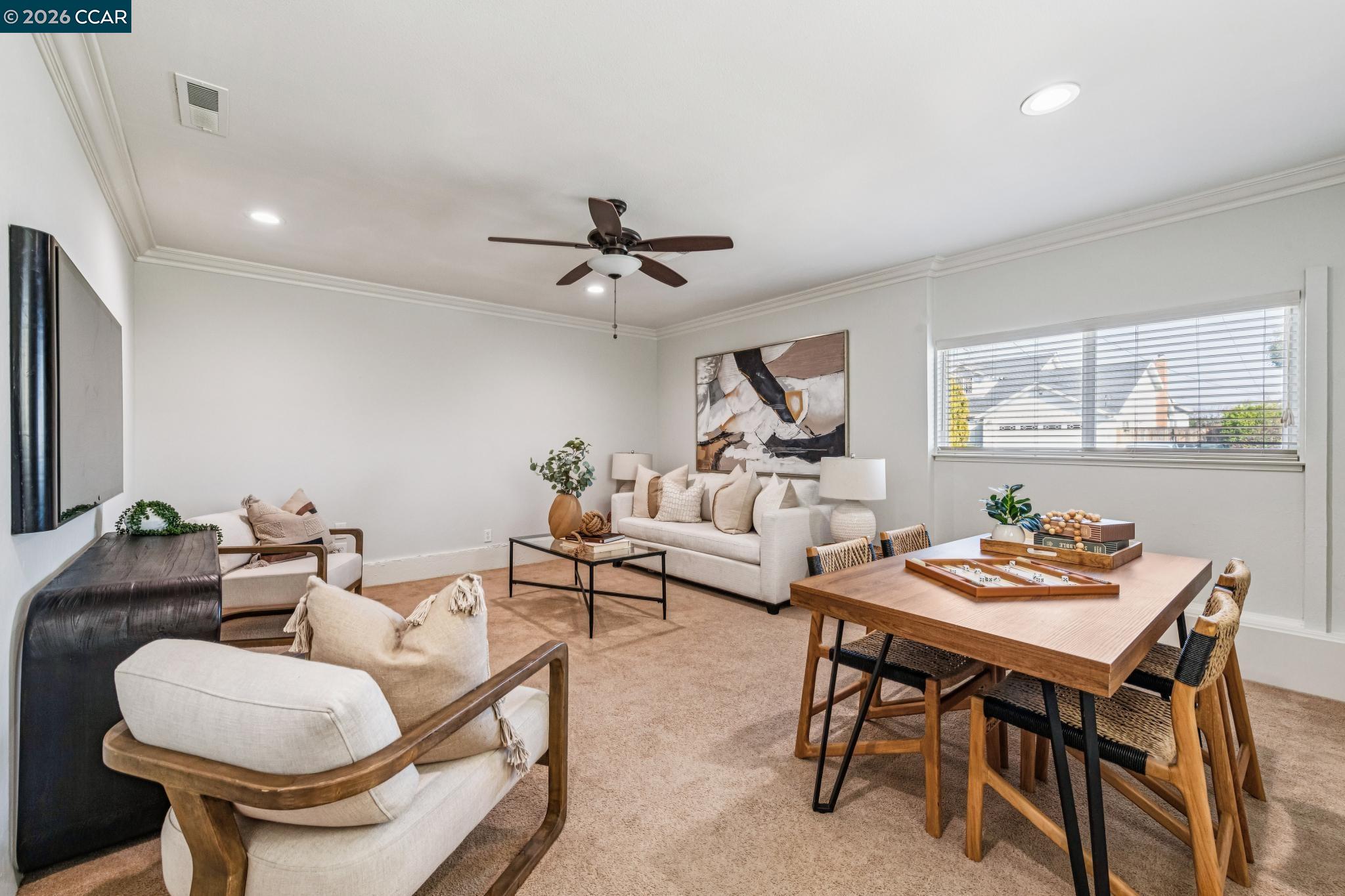 876 Santa Ana Dr