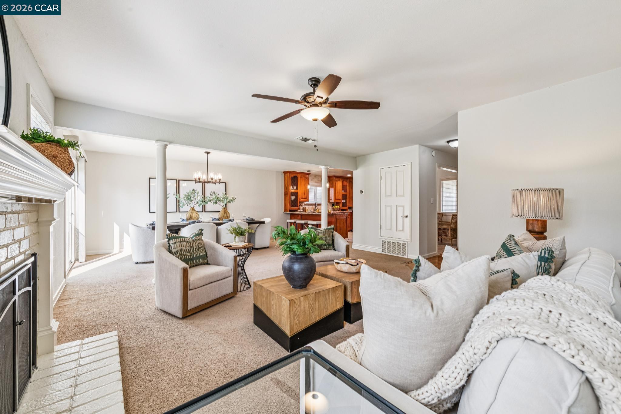 876 Santa Ana Dr