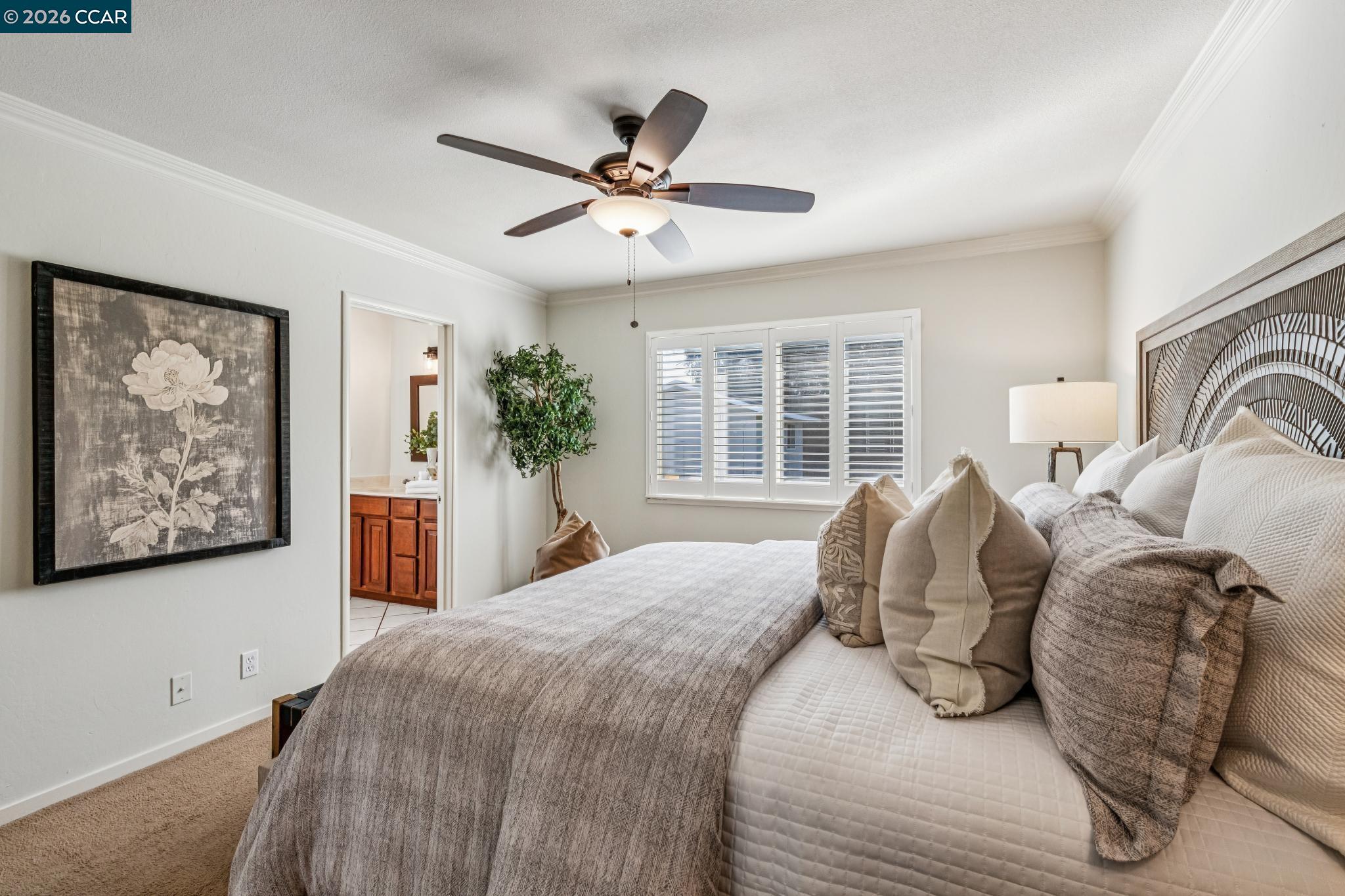 876 Santa Ana Dr